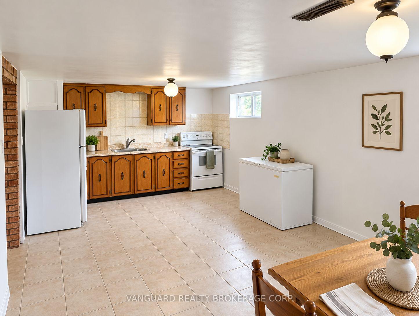 Photo 21 of 150 Spalding Road, North York, Downsview-Roding-CFB — HOMEH