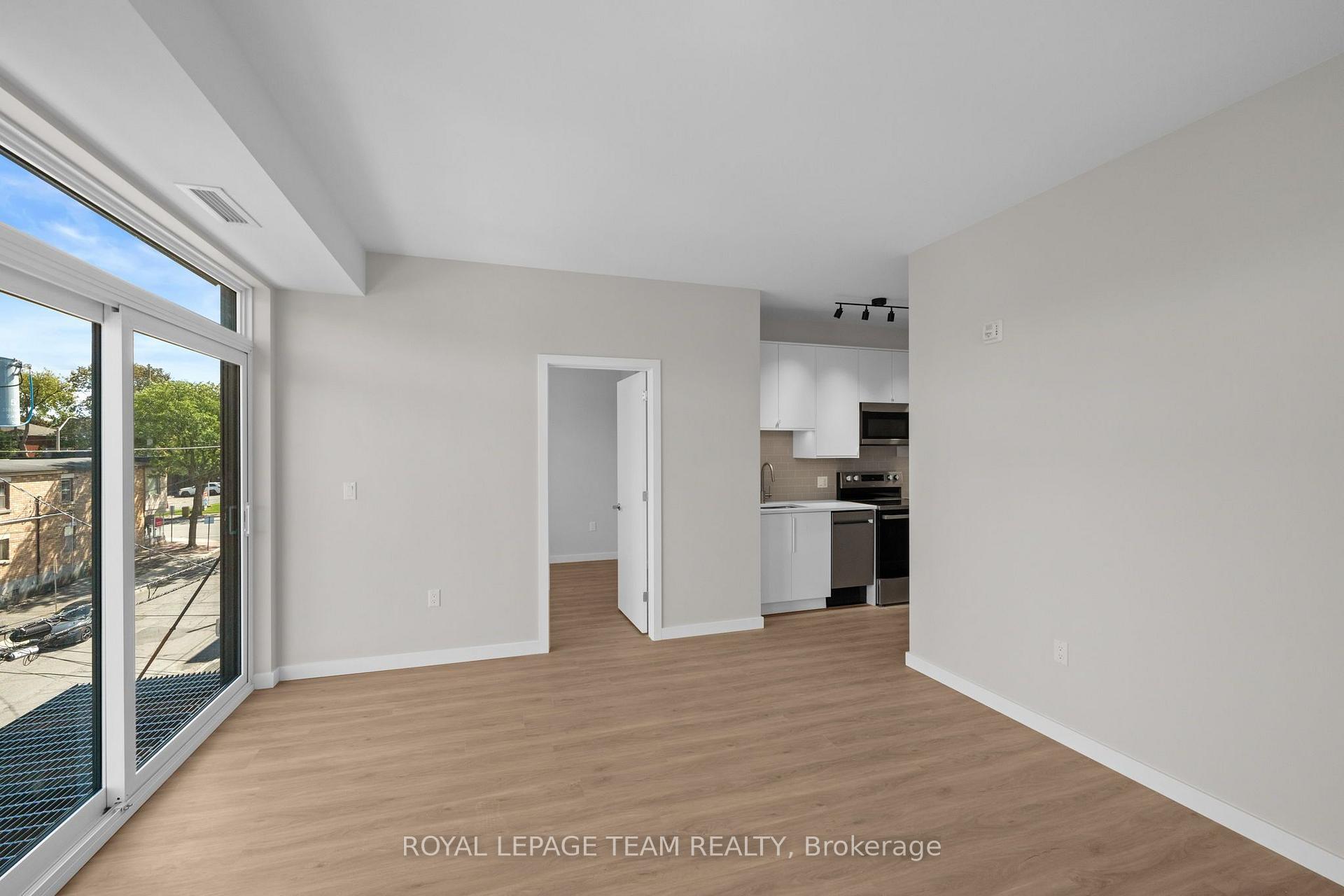 Photo 16 of Unit 301, 370 Athlone Avenue, Ottawa, Westboro South — HOMEH