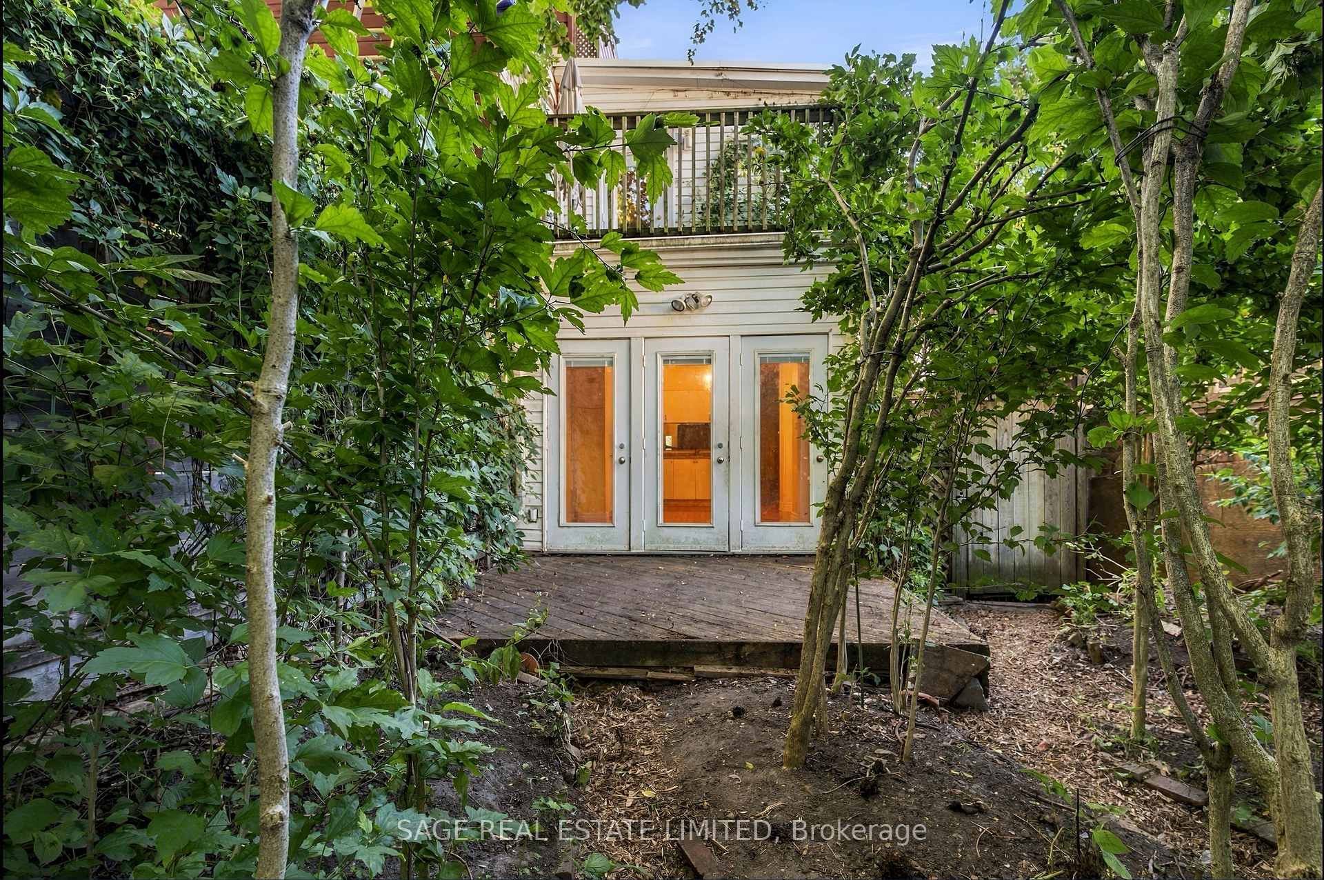 Photo 3 of 16 Sackville Place, Toronto, Cabbagetown-South St. James Town — HOMEH