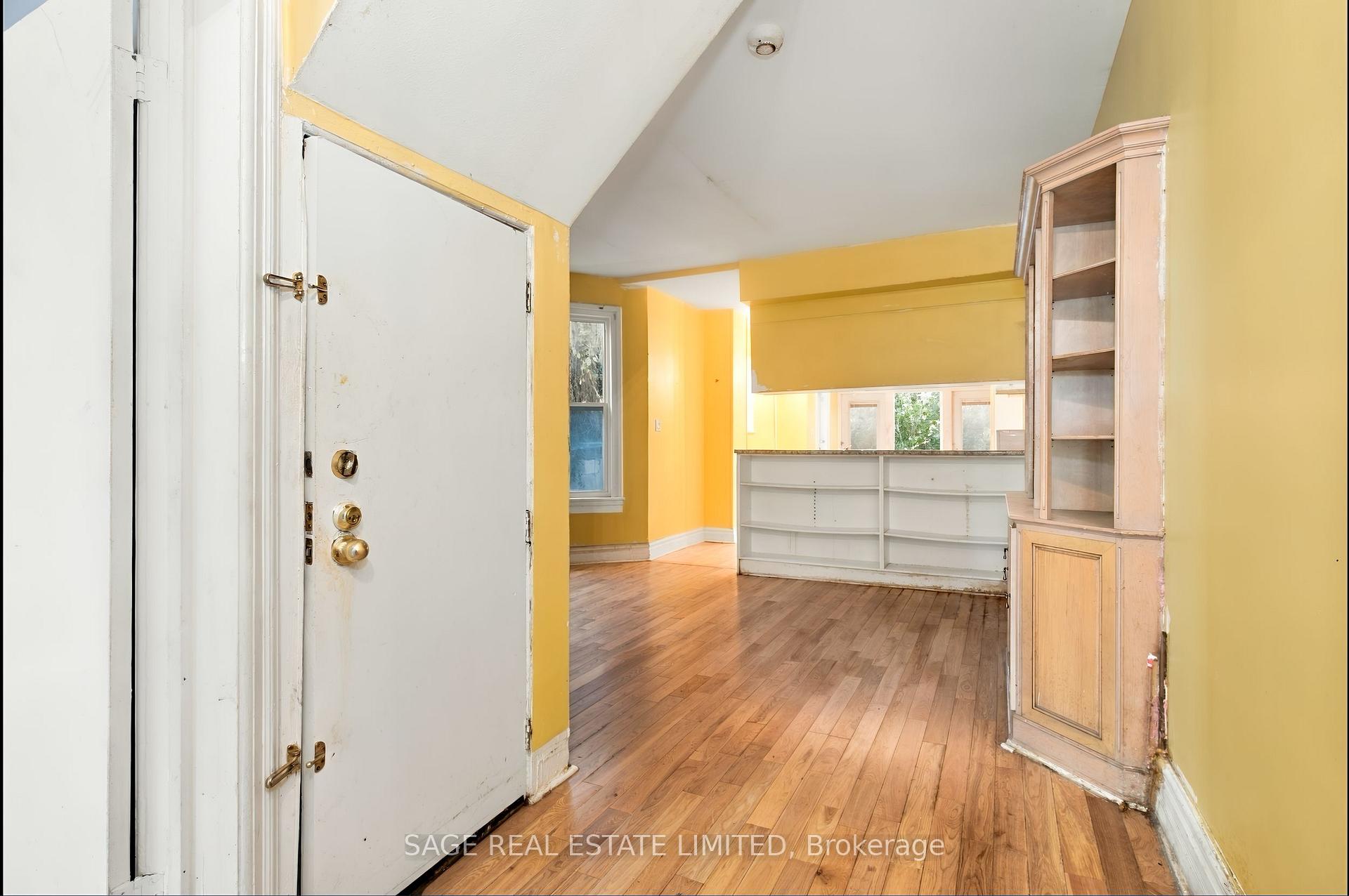Photo 6 of 16 Sackville Place, Toronto, Cabbagetown-South St. James Town — HOMEH