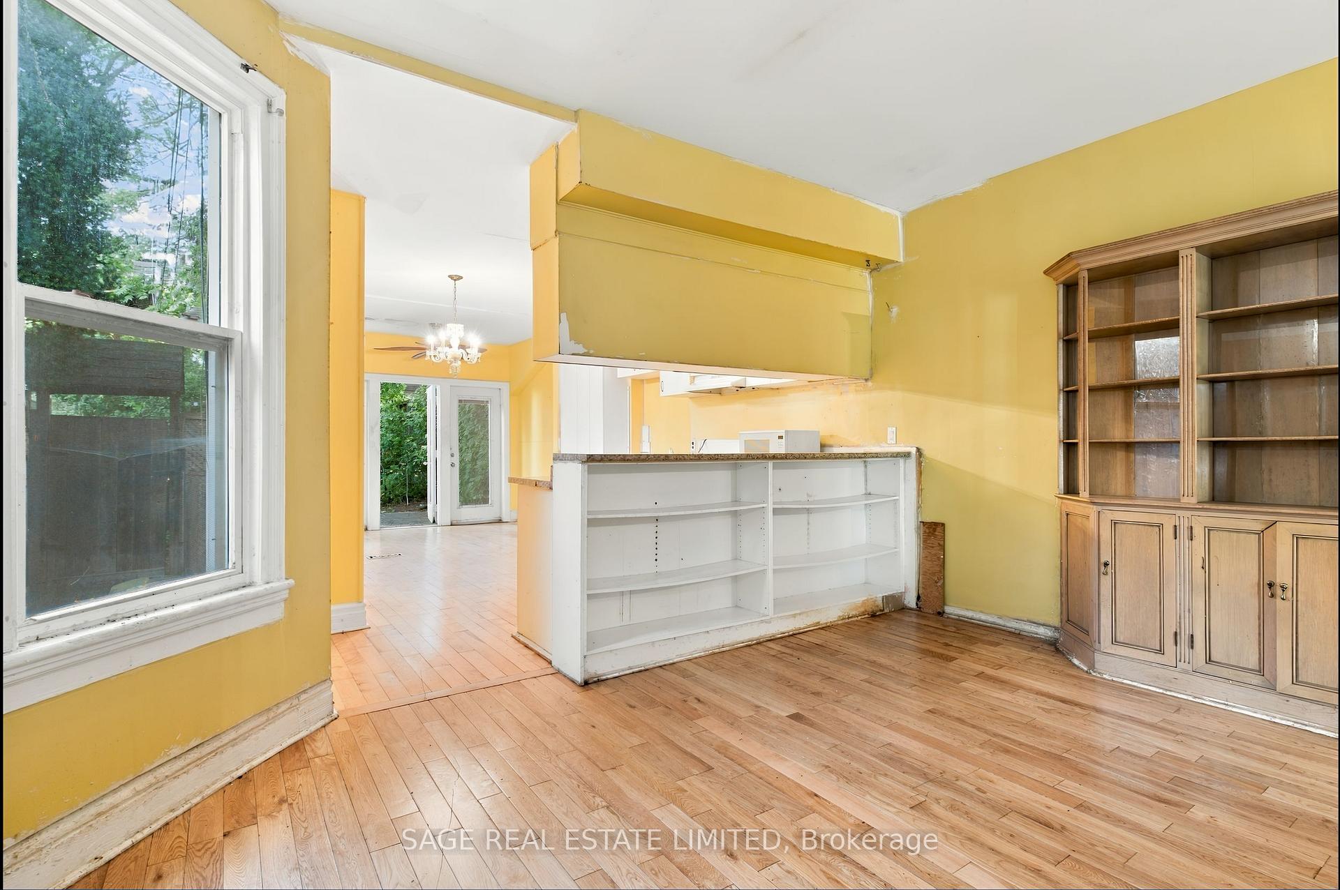 Photo 7 of 16 Sackville Place, Toronto, Cabbagetown-South St. James Town — HOMEH