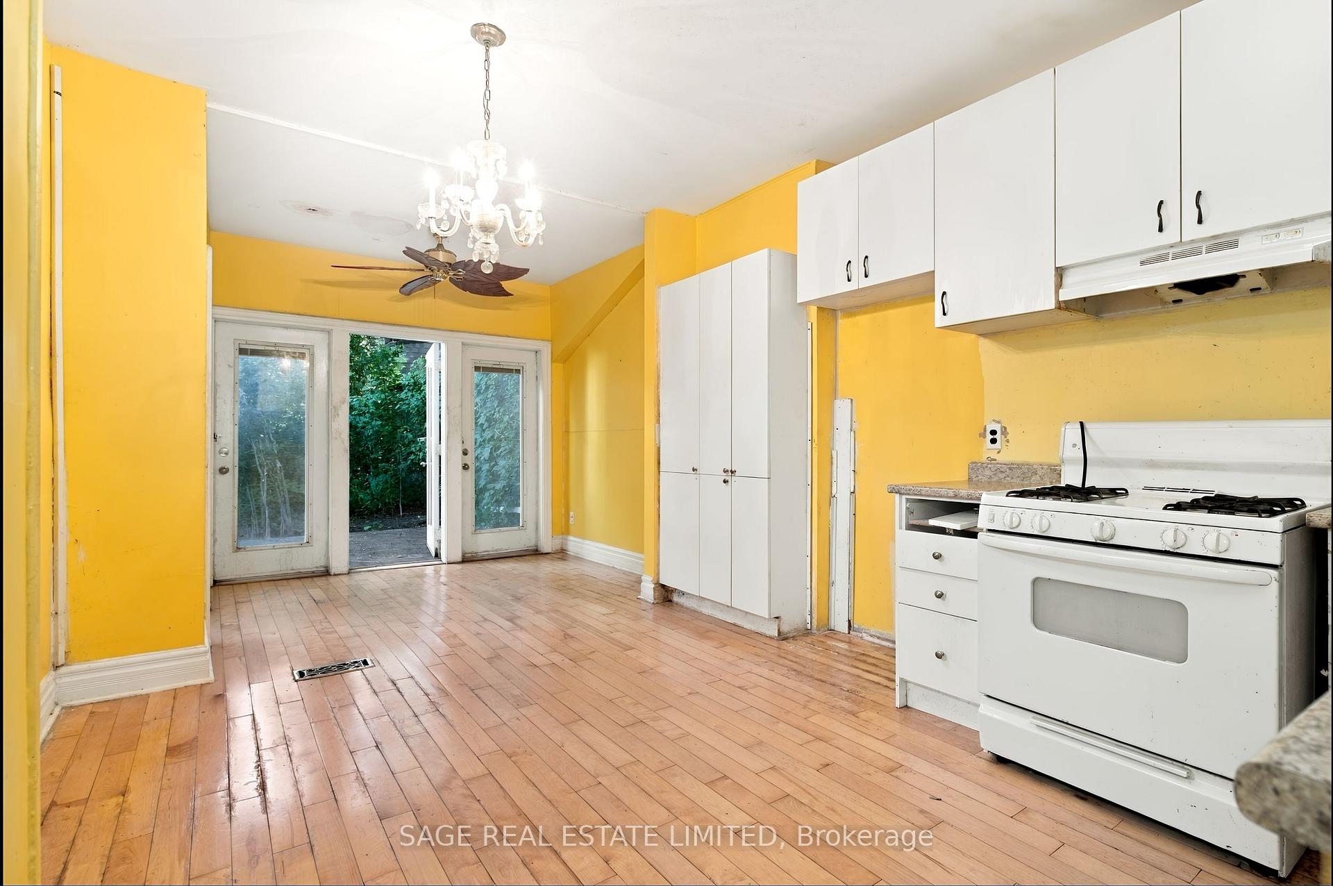Photo 8 of 16 Sackville Place, Toronto, Cabbagetown-South St. James Town — HOMEH