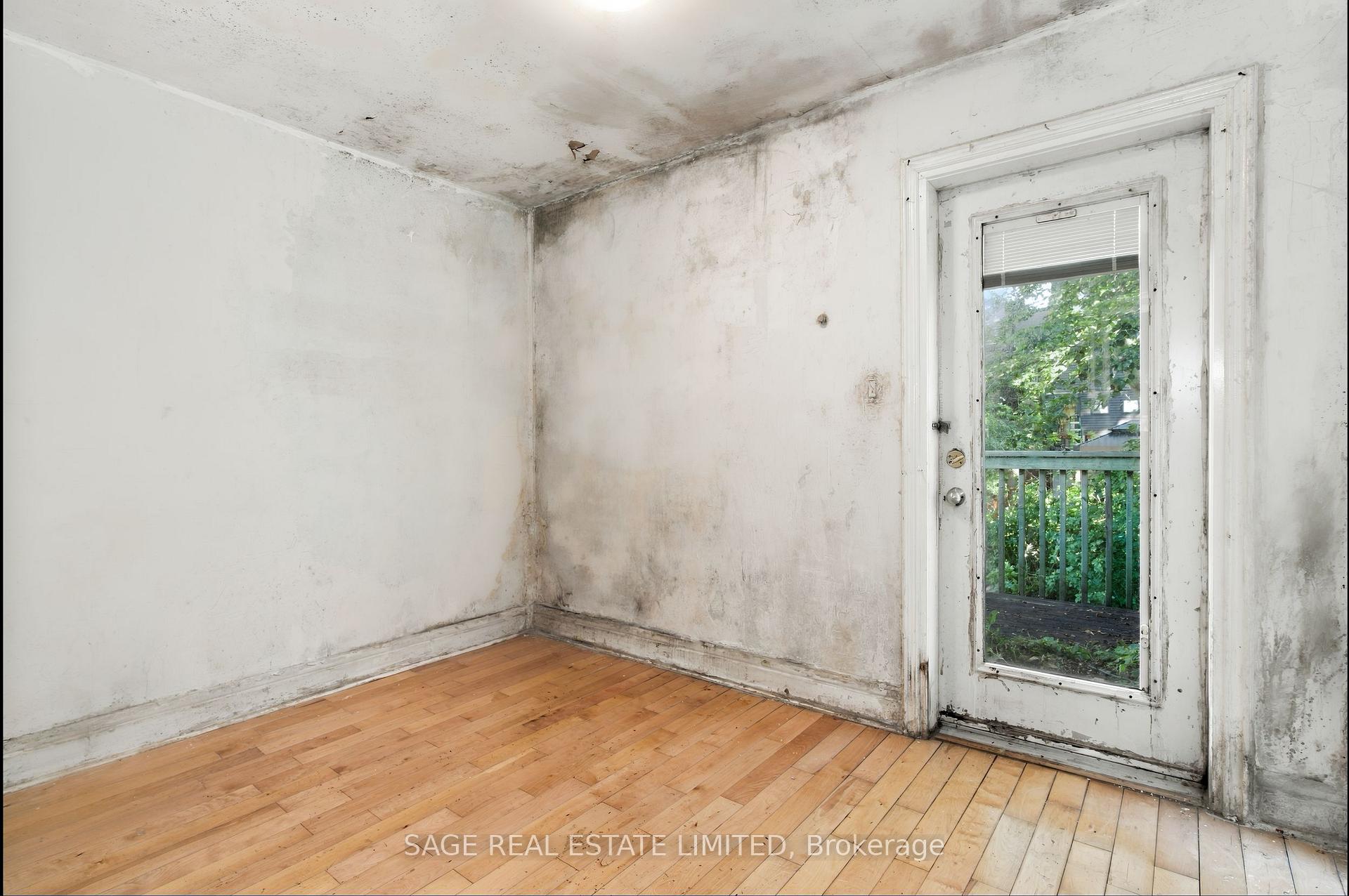 Photo 11 of 16 Sackville Place, Toronto, Cabbagetown-South St. James Town — HOMEH