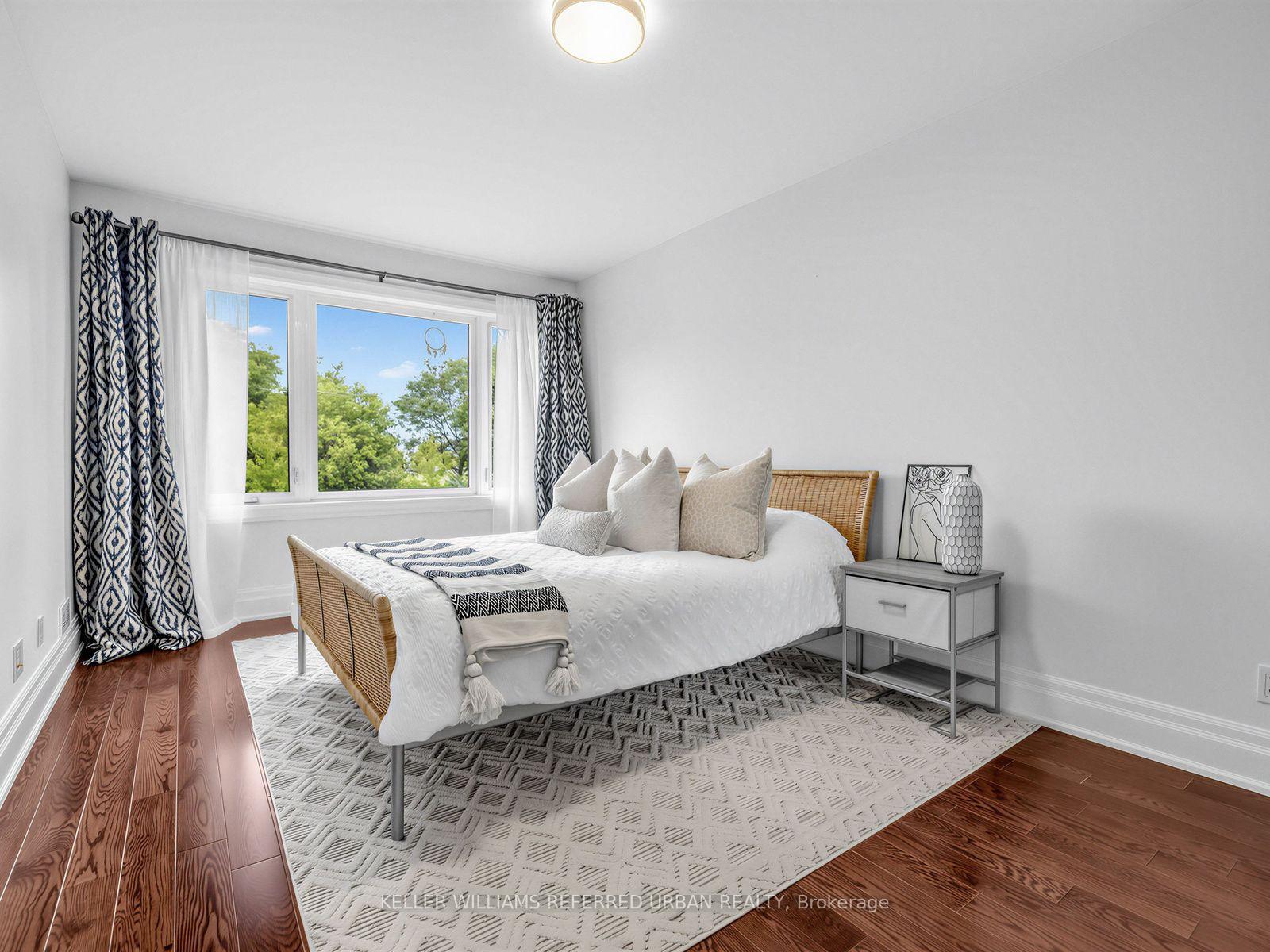 Photo 13 of 139 Holcolm Road, North York, Willowdale West — HOMEH