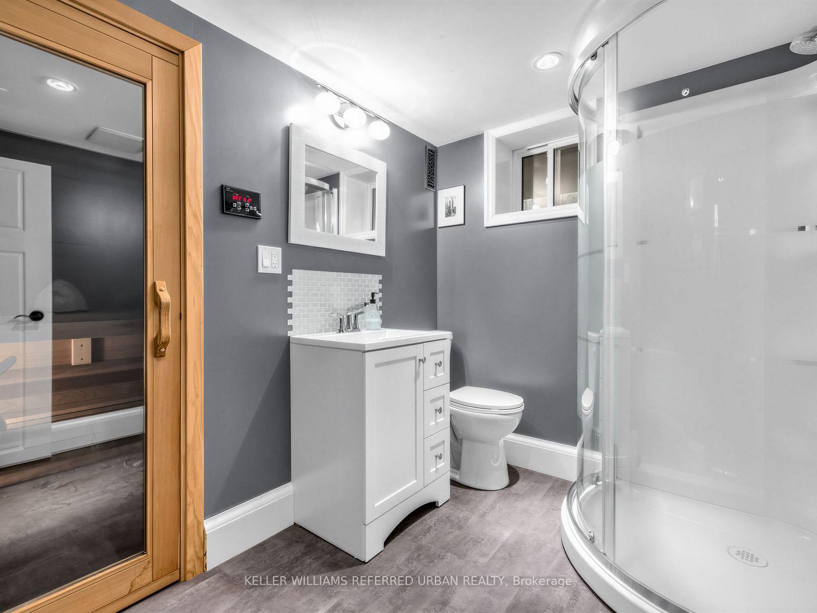Photo 19 of 139 Holcolm Road, North York, Willowdale West — HOMEH