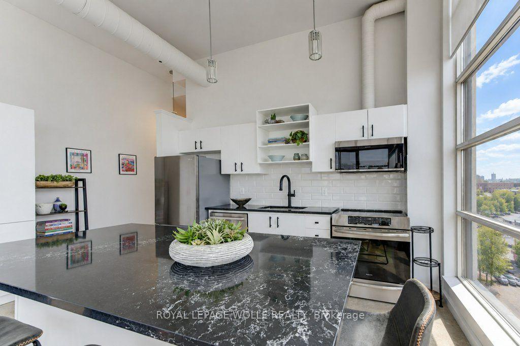Photo 12 of Unit 614, 410 King Street W, Kitchener, City Commercial Core — HOMEH
