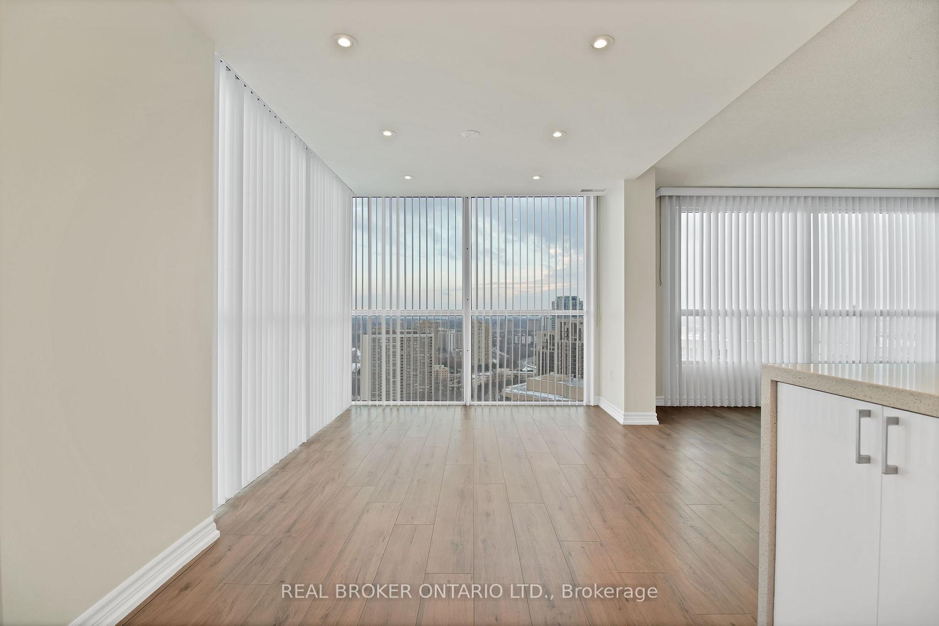 Photo 8 of Unit 3301, 5 Concorde Place, North York, Banbury-Don Mills — HOMEH