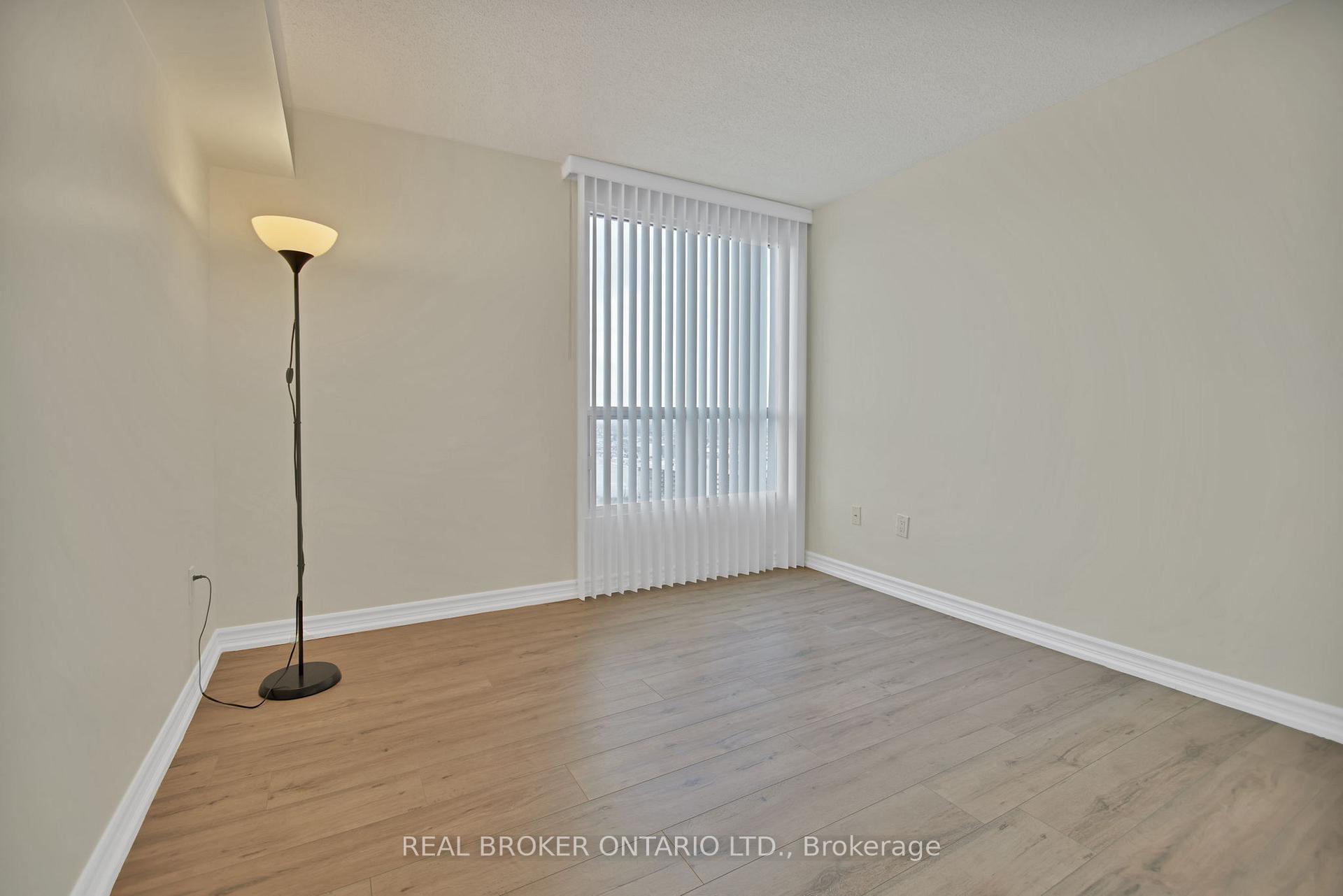 Photo 29 of Unit 3301, 5 Concorde Place, North York, Banbury-Don Mills — HOMEH