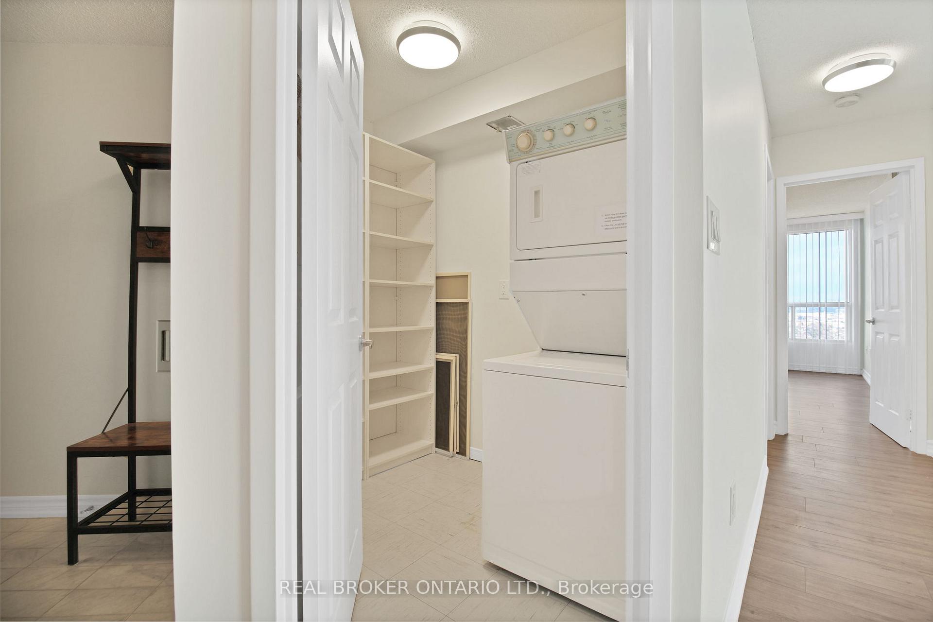 Photo 32 of Unit 3301, 5 Concorde Place, North York, Banbury-Don Mills — HOMEH