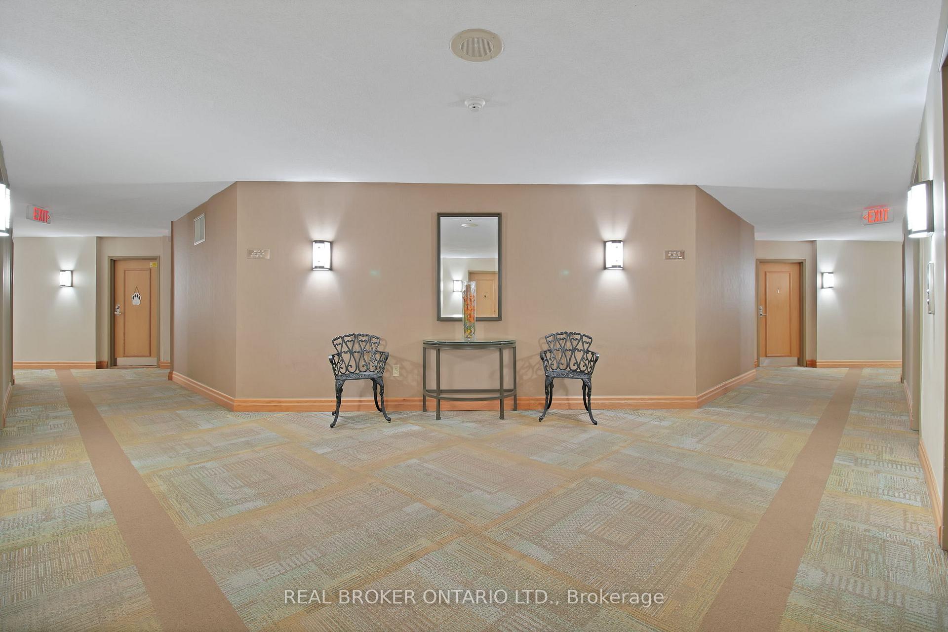 Photo 42 of Unit 3301, 5 Concorde Place, North York, Banbury-Don Mills — HOMEH