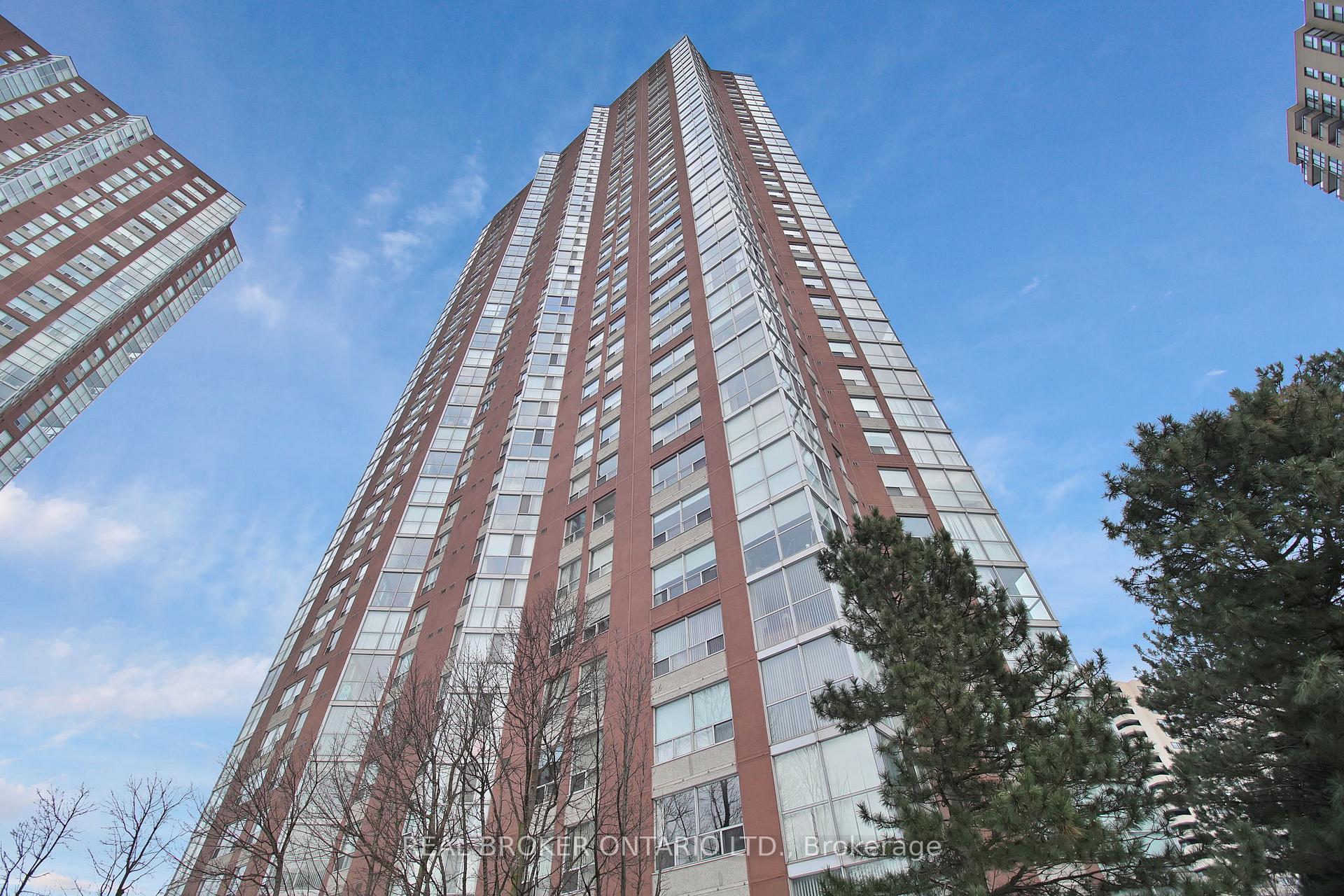 Photo 40 of Unit 3301, 5 Concorde Place, North York, Banbury-Don Mills — HOMEH