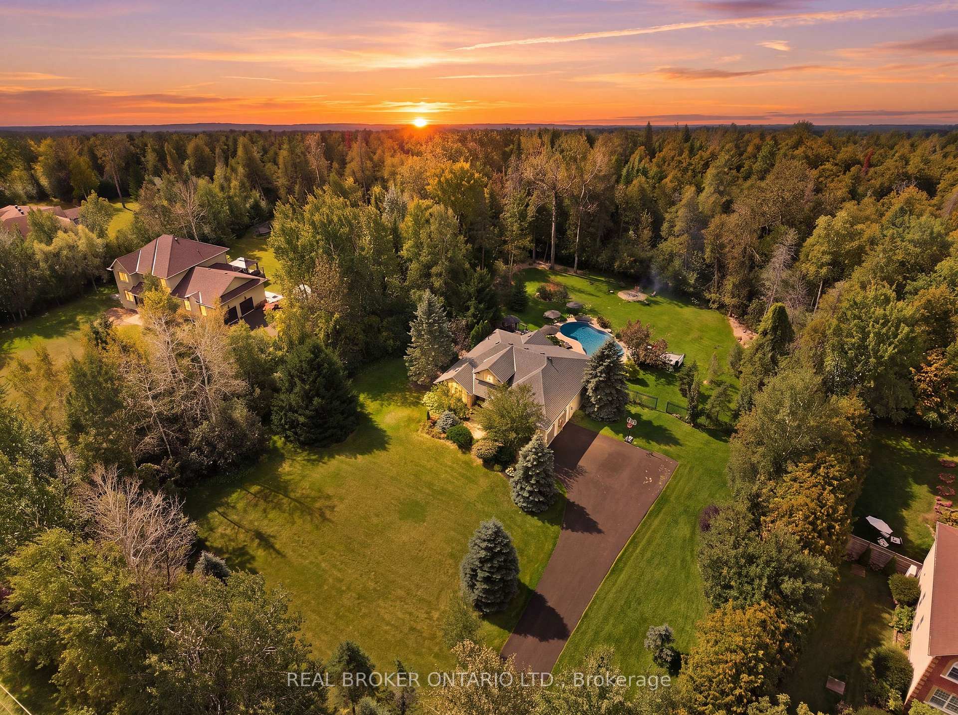 Photo 1 of 8 Sawgrass Circle, Ottawa, Remainder of Stittsville & Area — HOMEH