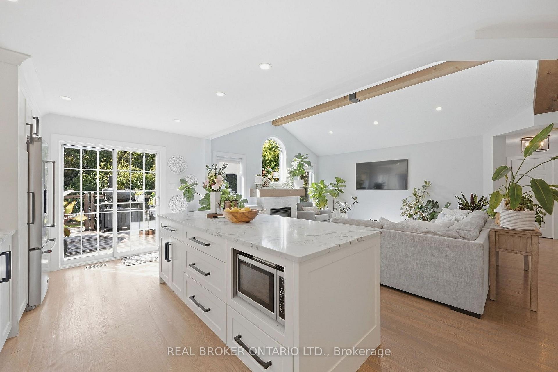 Photo 10 of 8 Sawgrass Circle, Ottawa, Remainder of Stittsville & Area — HOMEH