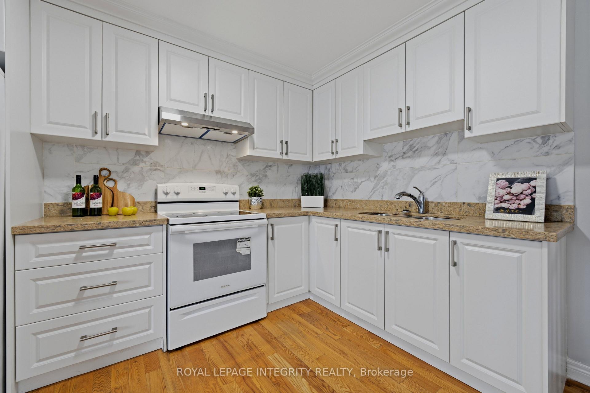 Photo 14 of 1625 Baseline Road, Ottawa, Copeland Park — HOMEH