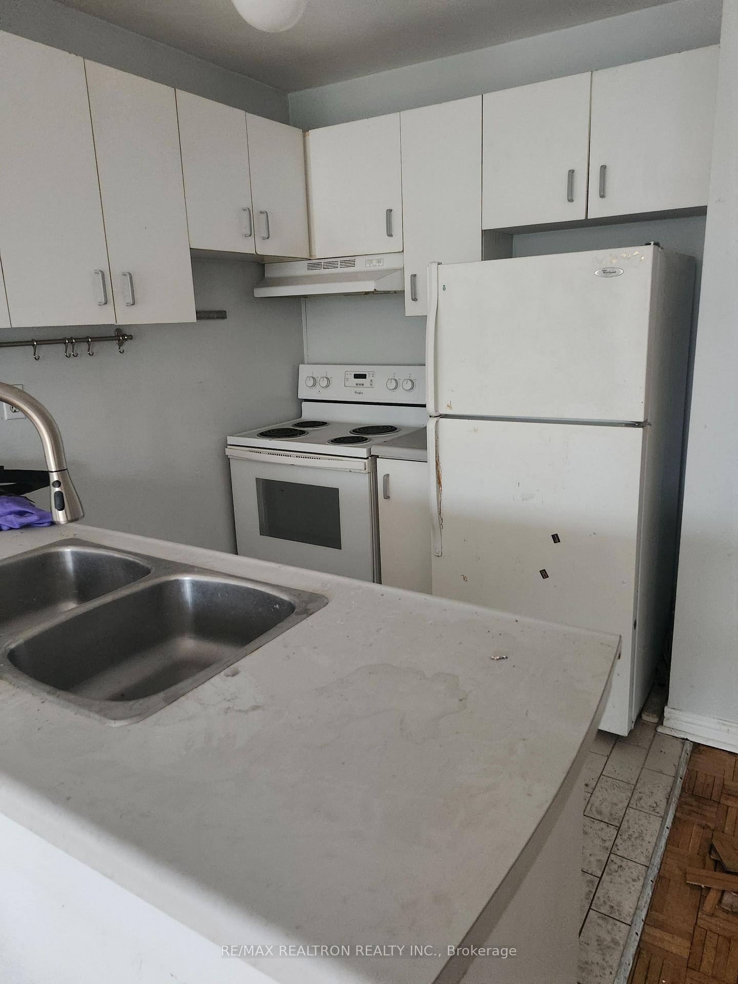 Photo 2 of 850 Ossington Avenue, Toronto, Dovercourt-Wallace Emerson-Junction — HOMEH