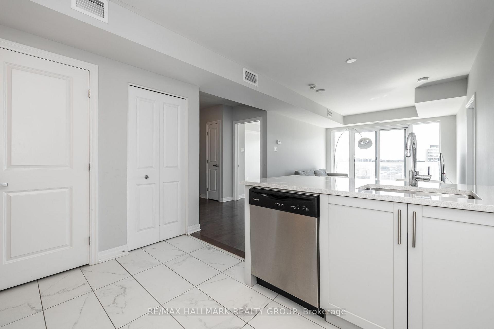 Photo 9 of Unit 1602, 195 Besserer Street, Ottawa, Sandy Hill — HOMEH