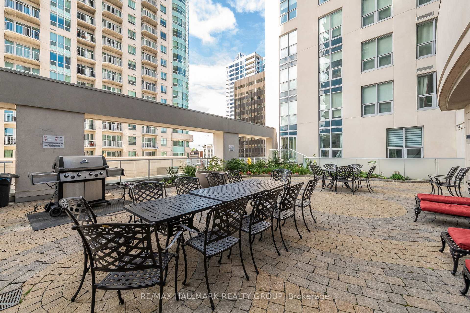 Photo 32 of Unit 1602, 195 Besserer Street, Ottawa, Sandy Hill — HOMEH