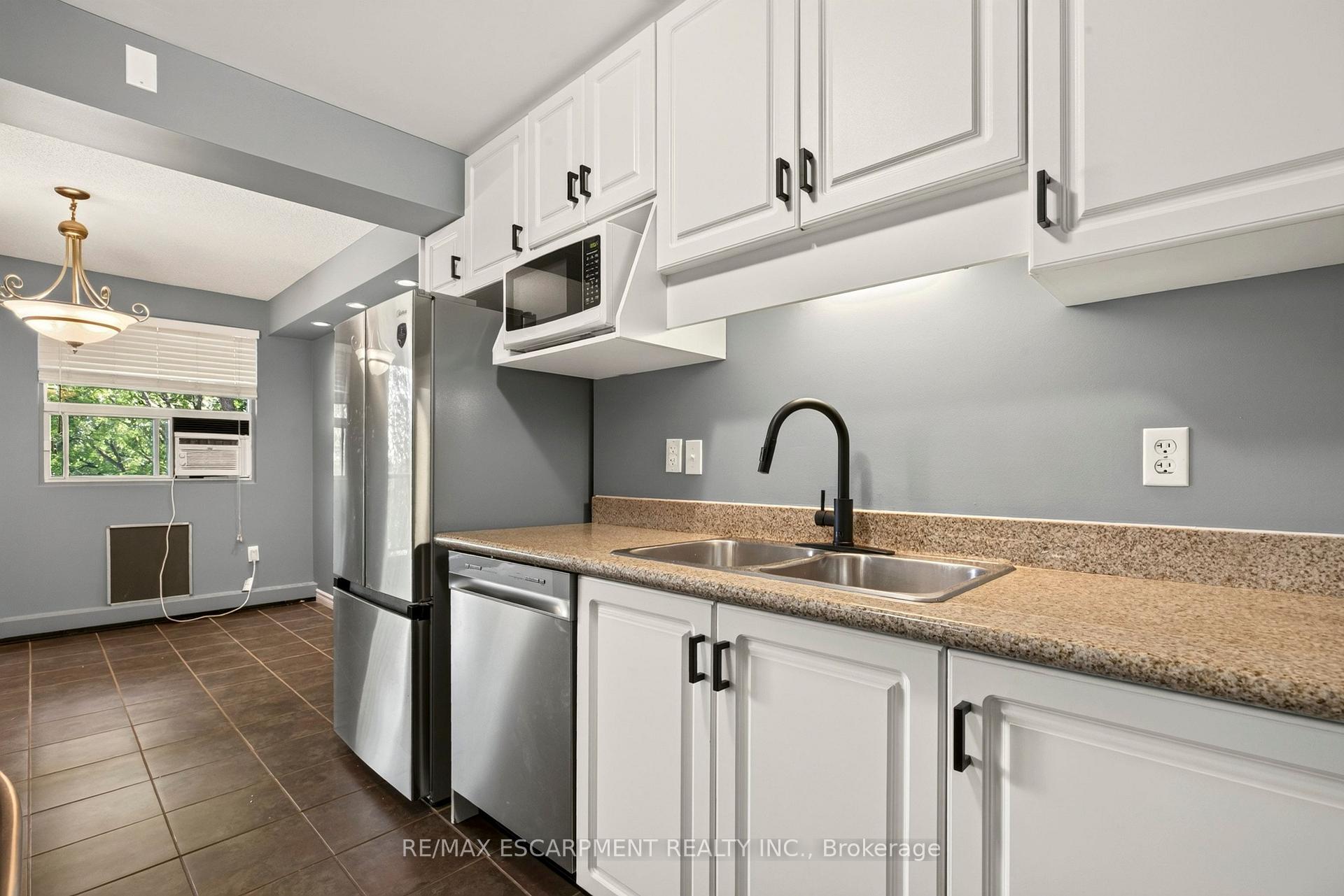 Photo 11 of Unit 508, 793 Colborne Street E, Brantford, Echo Place — HOMEH