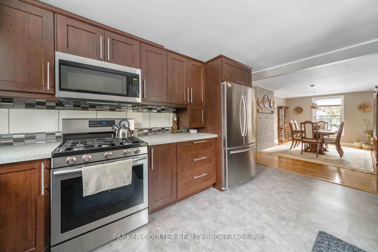 Photo 20 of 11 Duquette Court, Tiny, Rural Tiny — HOMEH