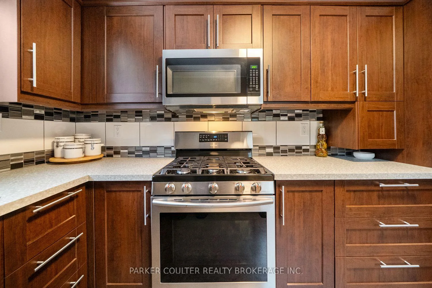 Photo 25 of 11 Duquette Court, Tiny, Rural Tiny — HOMEH