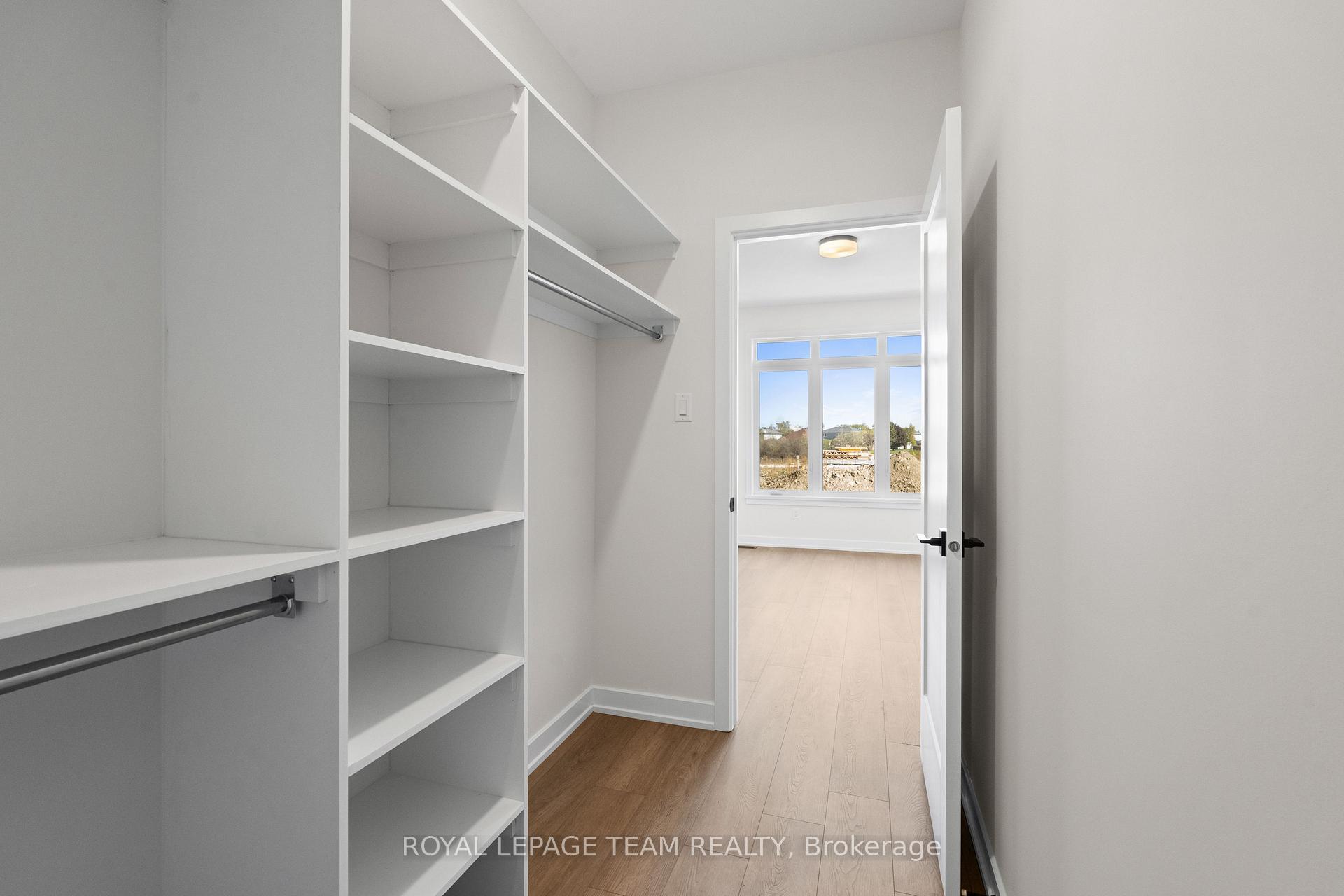 Photo 23 of 1031 Moore Street, Brockville, Brockville — HOMEH