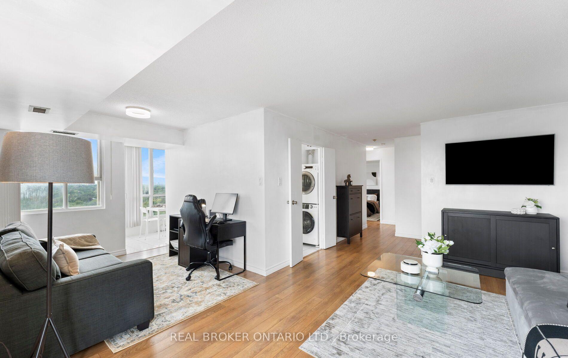 Photo 8 of Unit 1809, 3077 Weston Road, North York, Humberlea-Pelmo Park — HOMEH