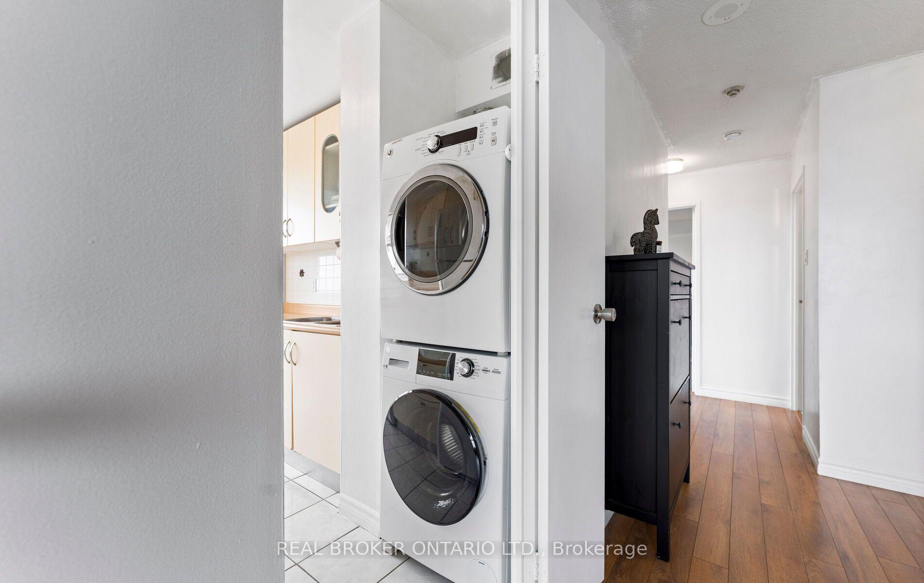 Photo 11 of Unit 1809, 3077 Weston Road, North York, Humberlea-Pelmo Park — HOMEH