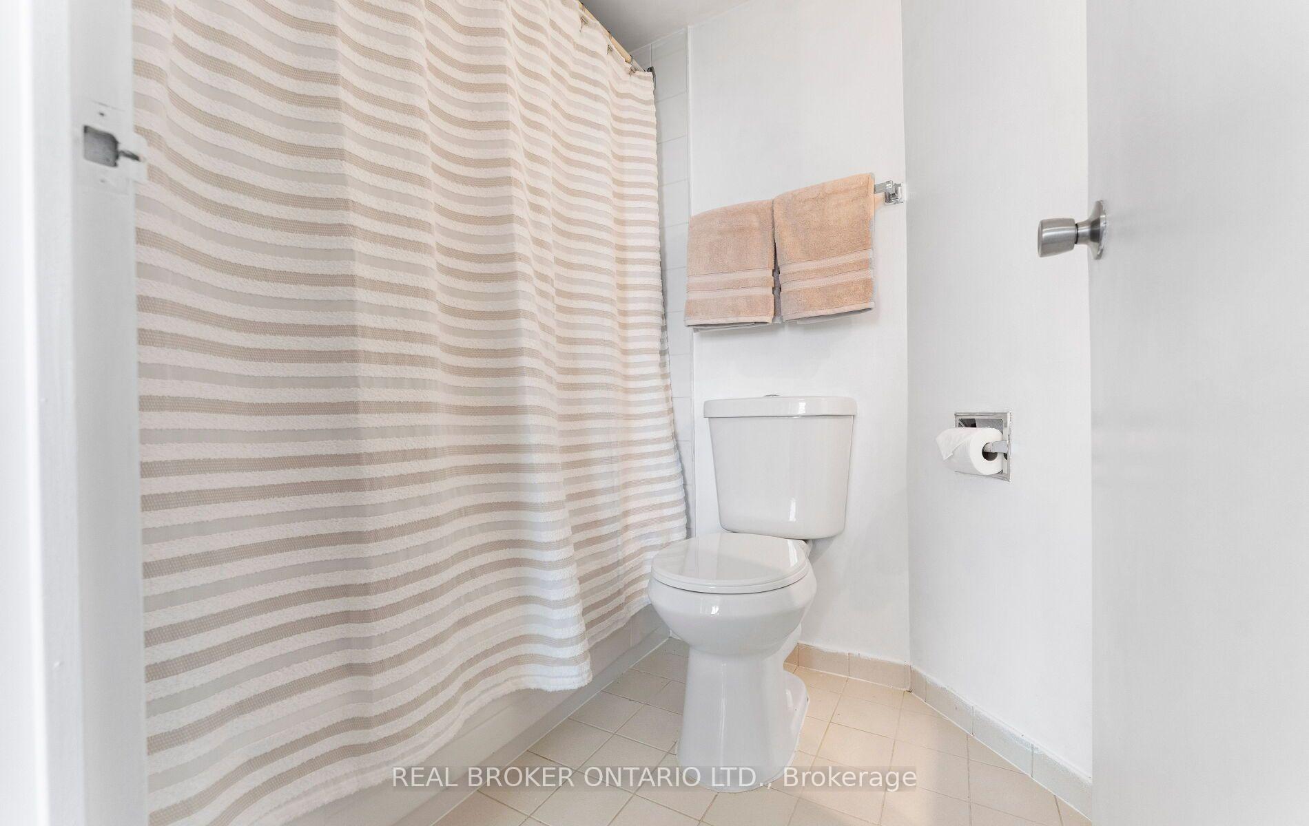 Photo 20 of Unit 1809, 3077 Weston Road, North York, Humberlea-Pelmo Park — HOMEH
