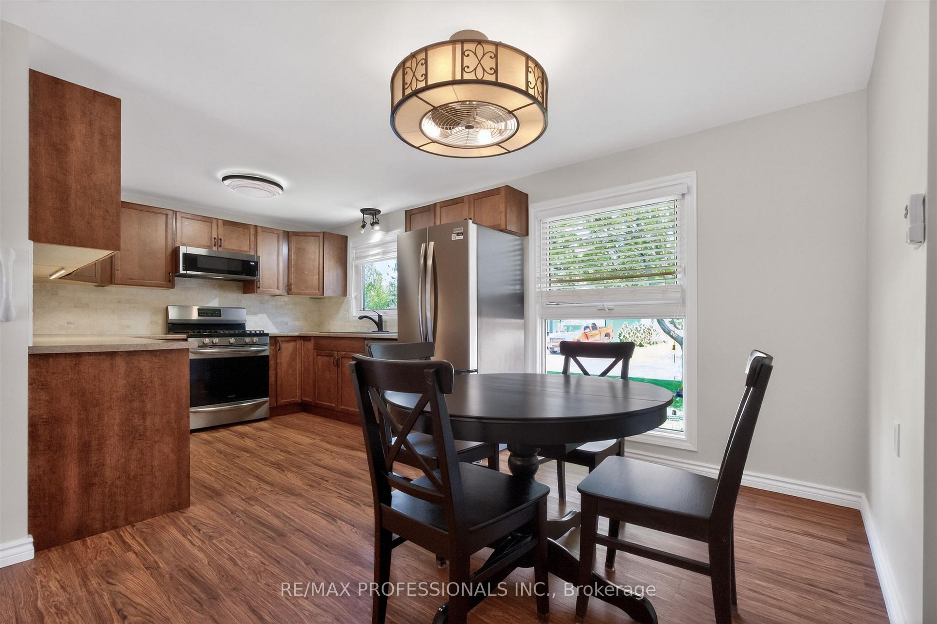 Photo 13 of 7 Tamarack Court, New Tecumseth, Rural New Tecumseth — HOMEH
