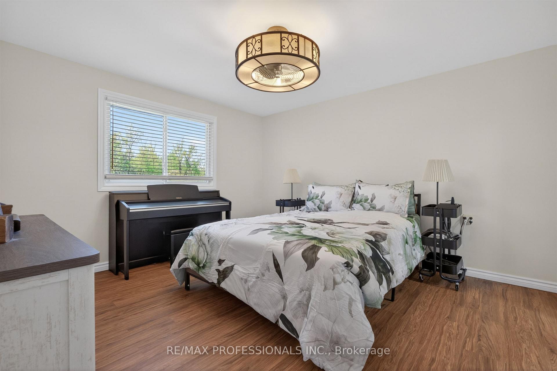 Photo 18 of 7 Tamarack Court, New Tecumseth, Rural New Tecumseth — HOMEH