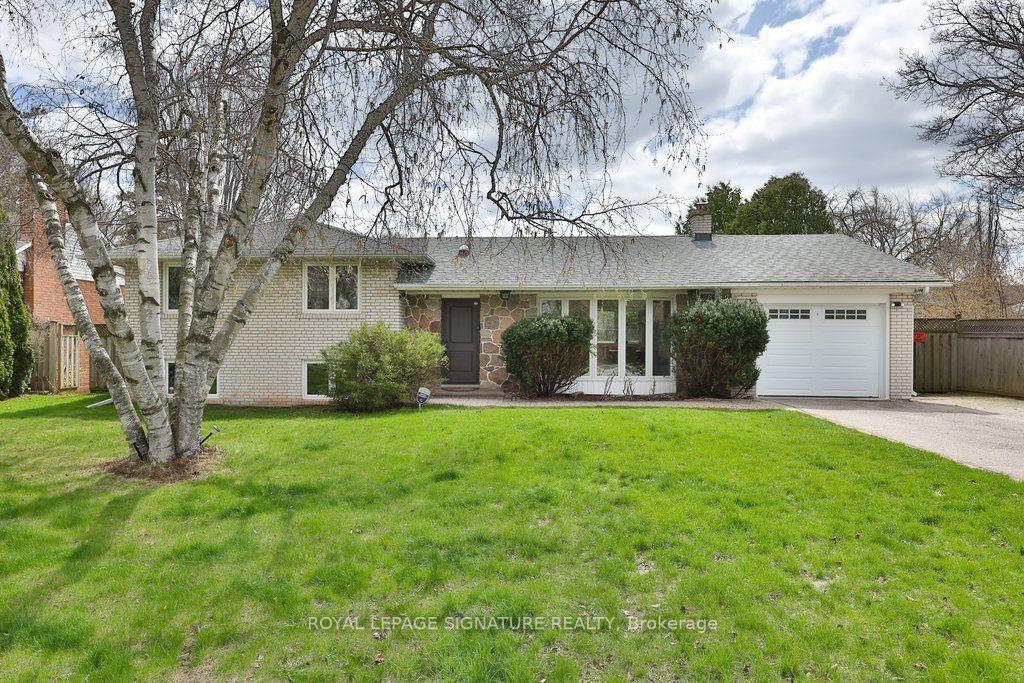 Front of 1486 Hixon Road S