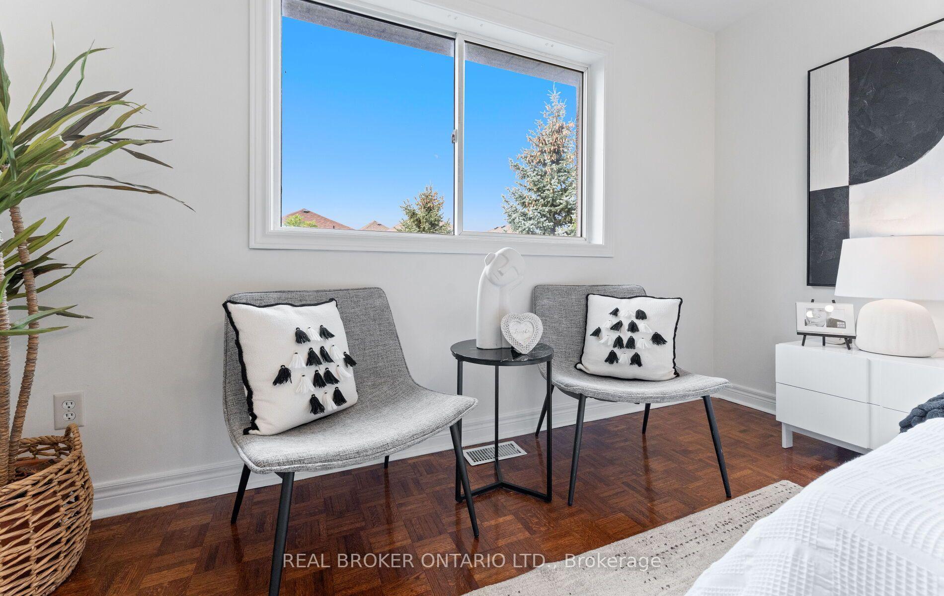 Photo 27 of 84 Sandway Crescent, Vaughan, Maple — HOMEH