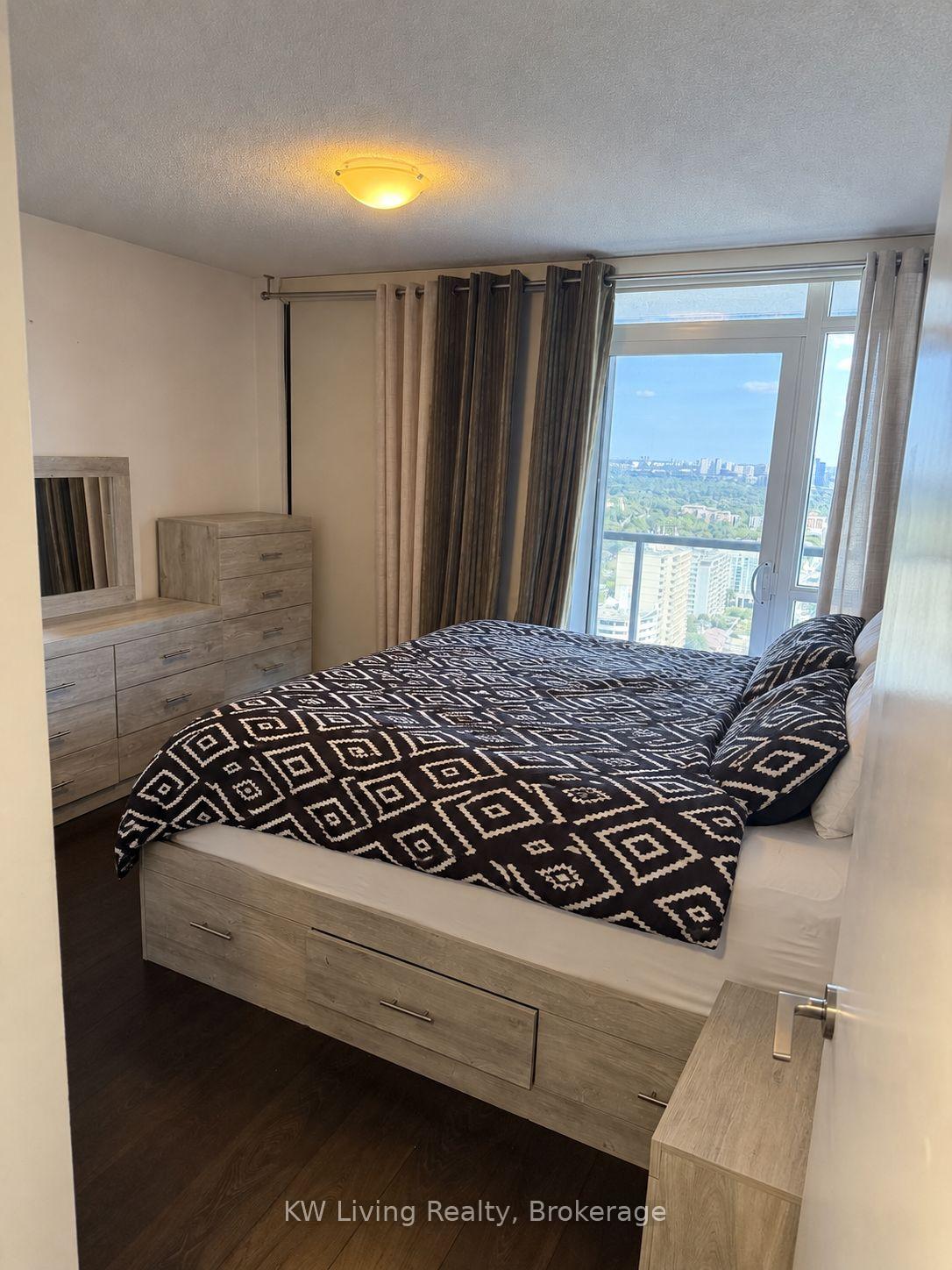 Photo 12 of Unit 3110, 125 Redpath Avenue, Toronto, Mount Pleasant West — HOMEH