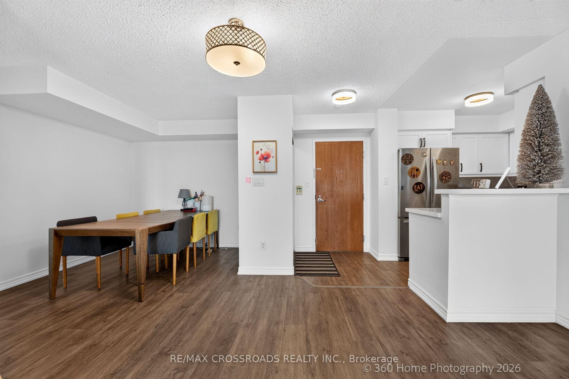 Photo 12 of Unit 1506, 23 Lorraine Drive, North York, Willowdale West — HOMEH
