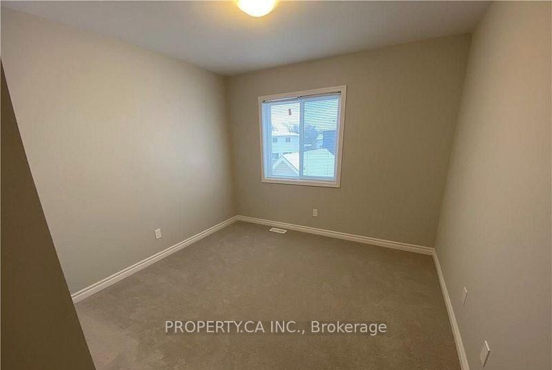 Photo 10 of 154 Broadway Lane, Welland, Broadway — HOMEH