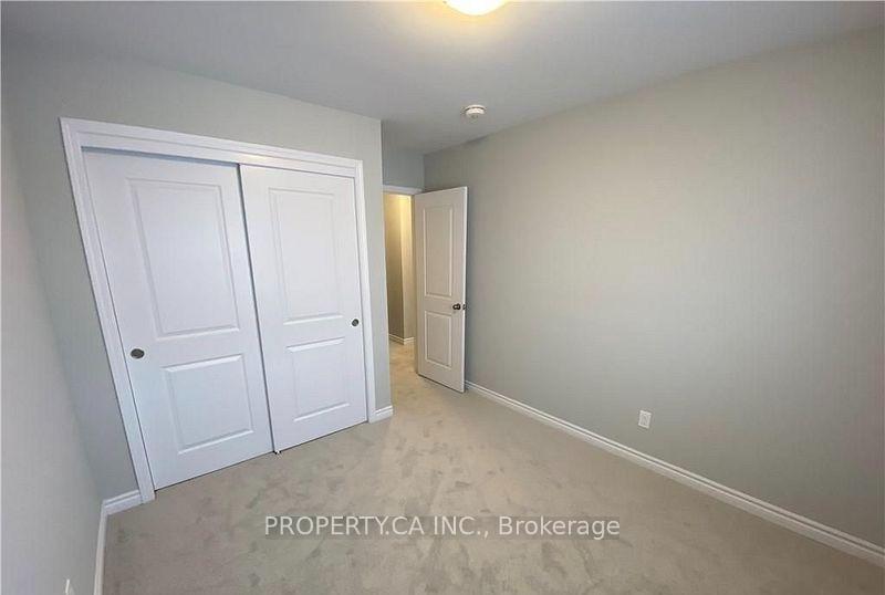 Photo 12 of 154 Broadway Lane, Welland, Broadway — HOMEH
