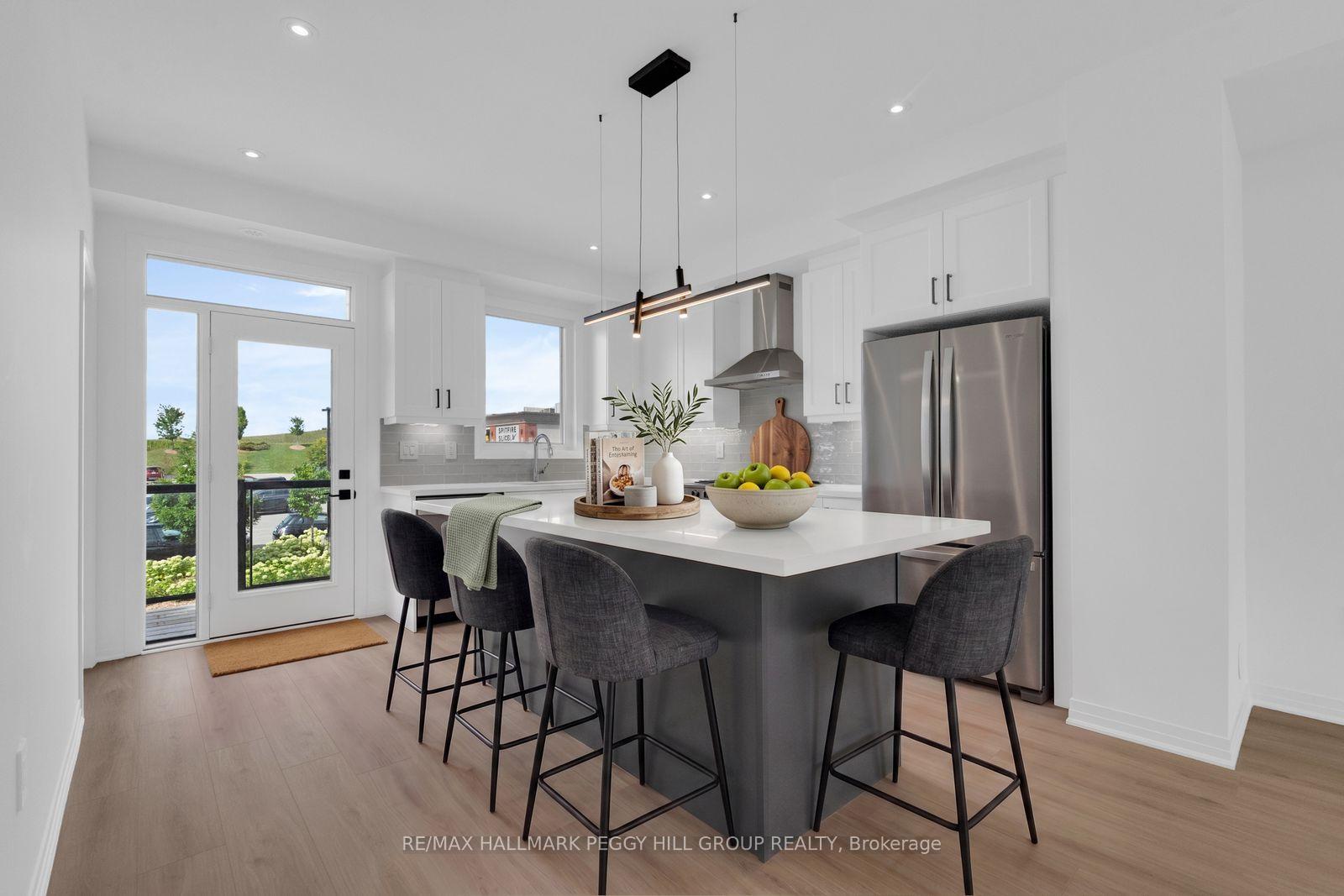 Photo 2 of 82 Brandon Crescent, New Tecumseth, Tottenham — HOMEH