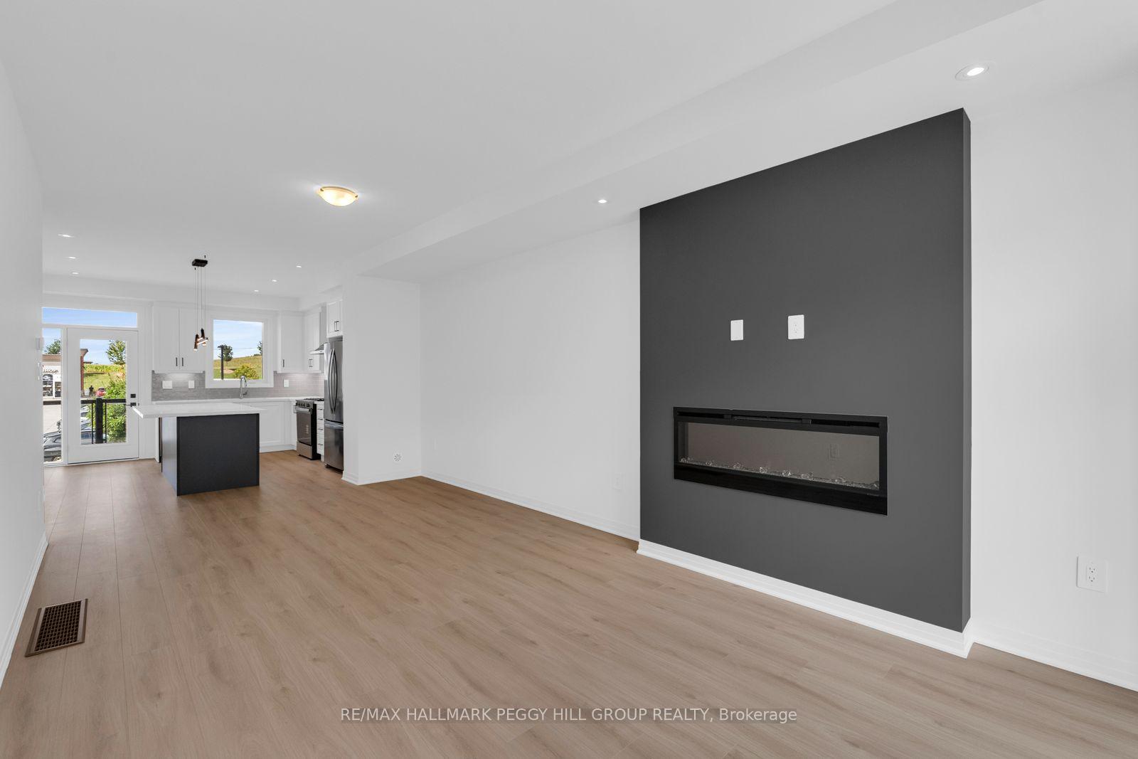 Photo 4 of 82 Brandon Crescent, New Tecumseth, Tottenham — HOMEH