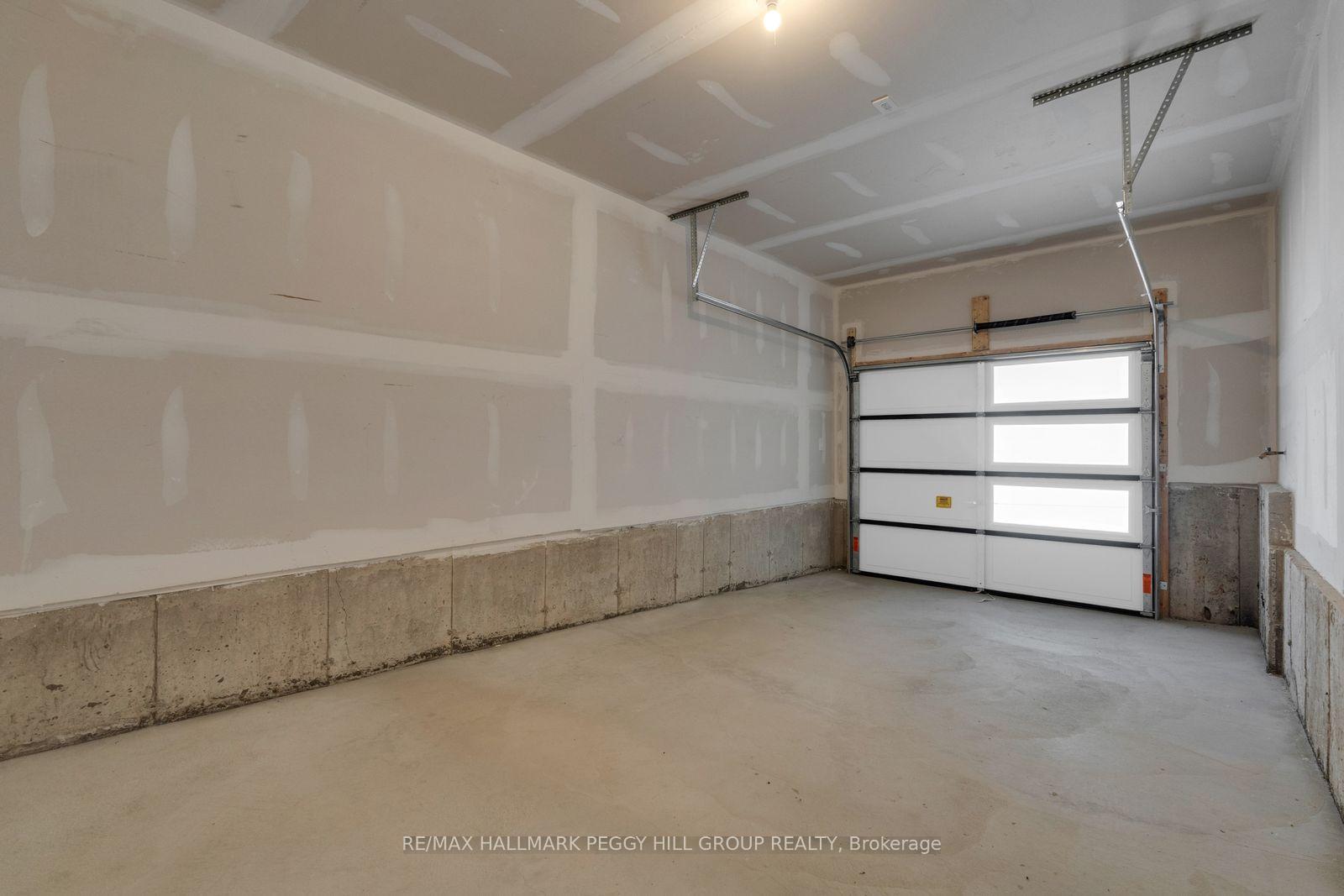 Photo 15 of 82 Brandon Crescent, New Tecumseth, Tottenham — HOMEH