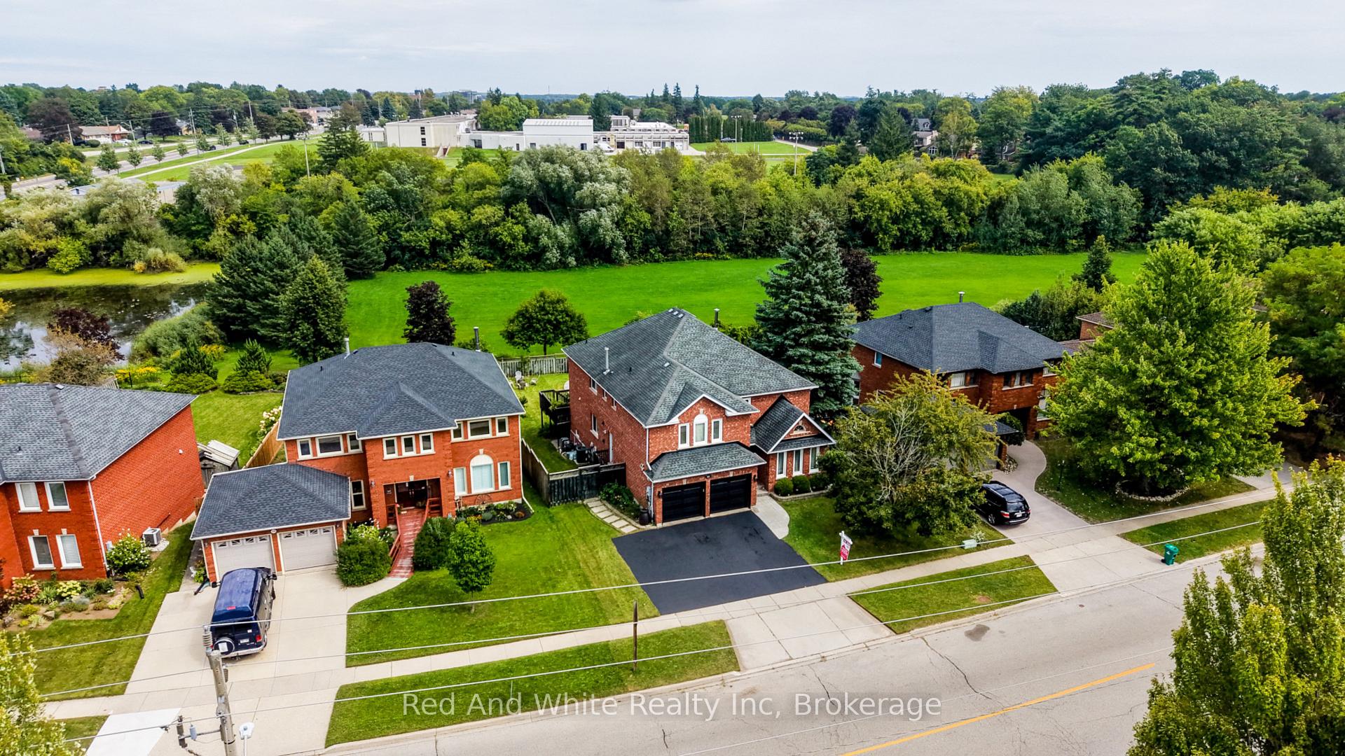 Photo 2 of 554 Grand Ridge Drive, Cambridge, Southwood - Kinbridge — HOMEH