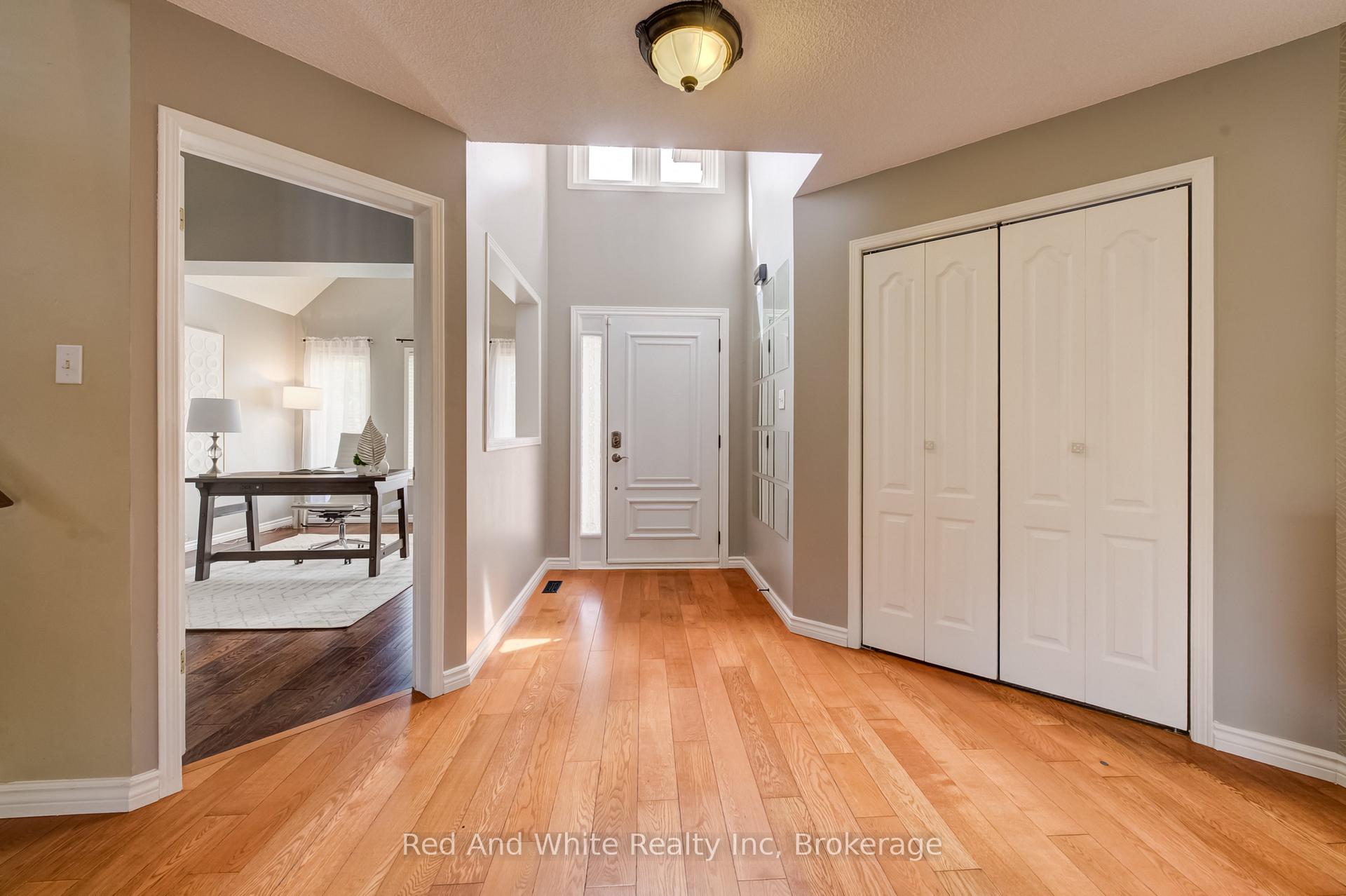 Photo 7 of 554 Grand Ridge Drive, Cambridge, Southwood - Kinbridge — HOMEH
