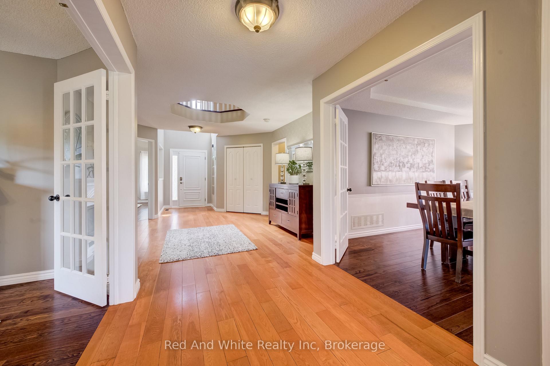 Photo 13 of 554 Grand Ridge Drive, Cambridge, Southwood - Kinbridge — HOMEH