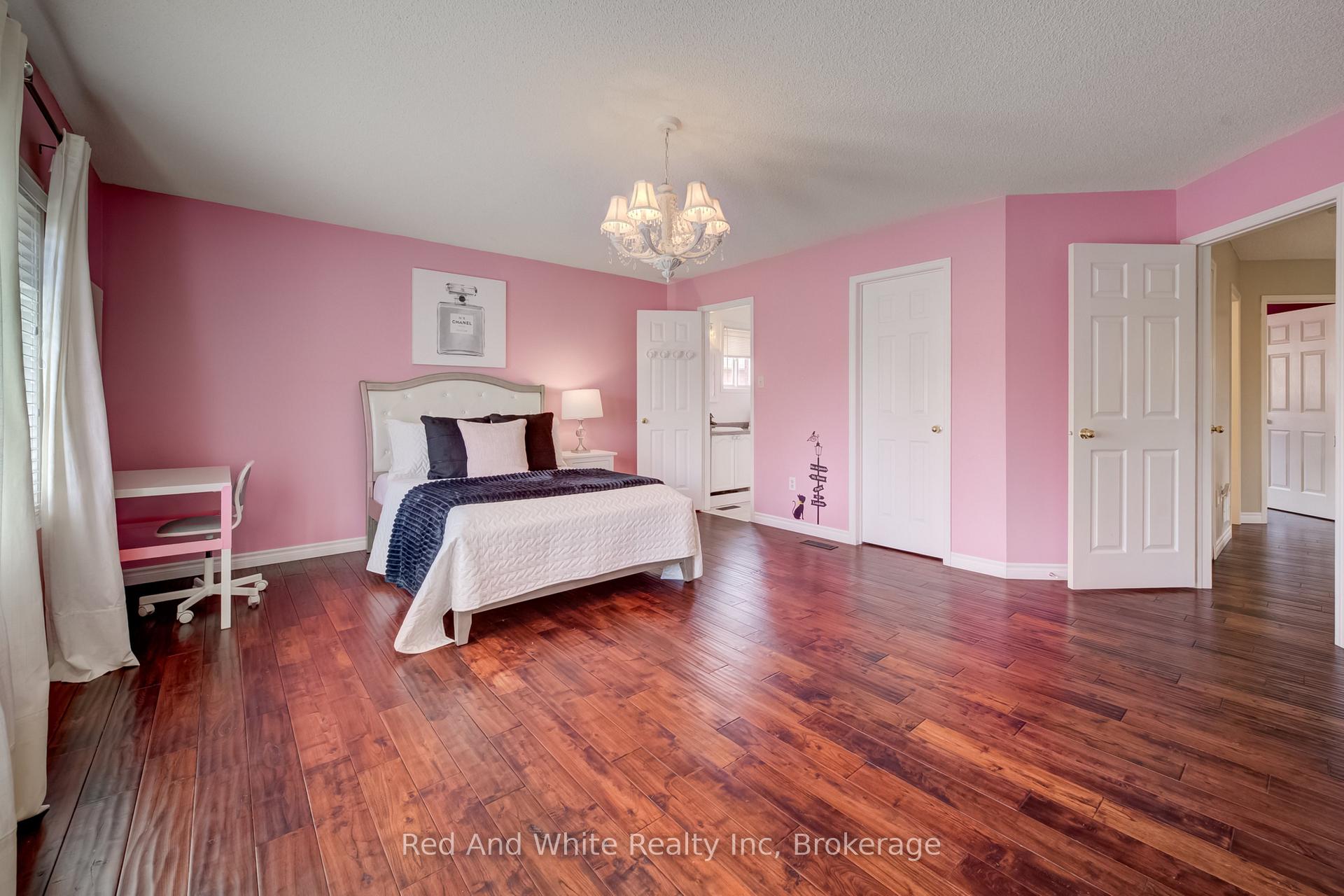 Photo 34 of 554 Grand Ridge Drive, Cambridge, Southwood - Kinbridge — HOMEH