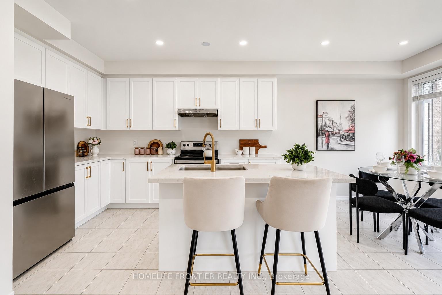 Photo 5 of 879 Plum Place, Milton, Cobban — HOMEH