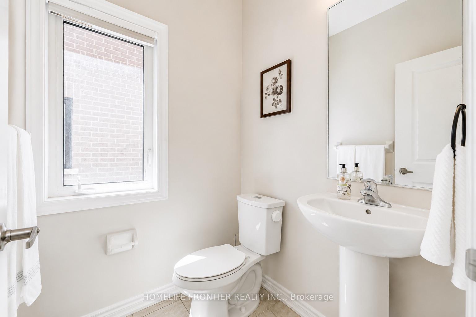 Photo 7 of 879 Plum Place, Milton, Cobban — HOMEH