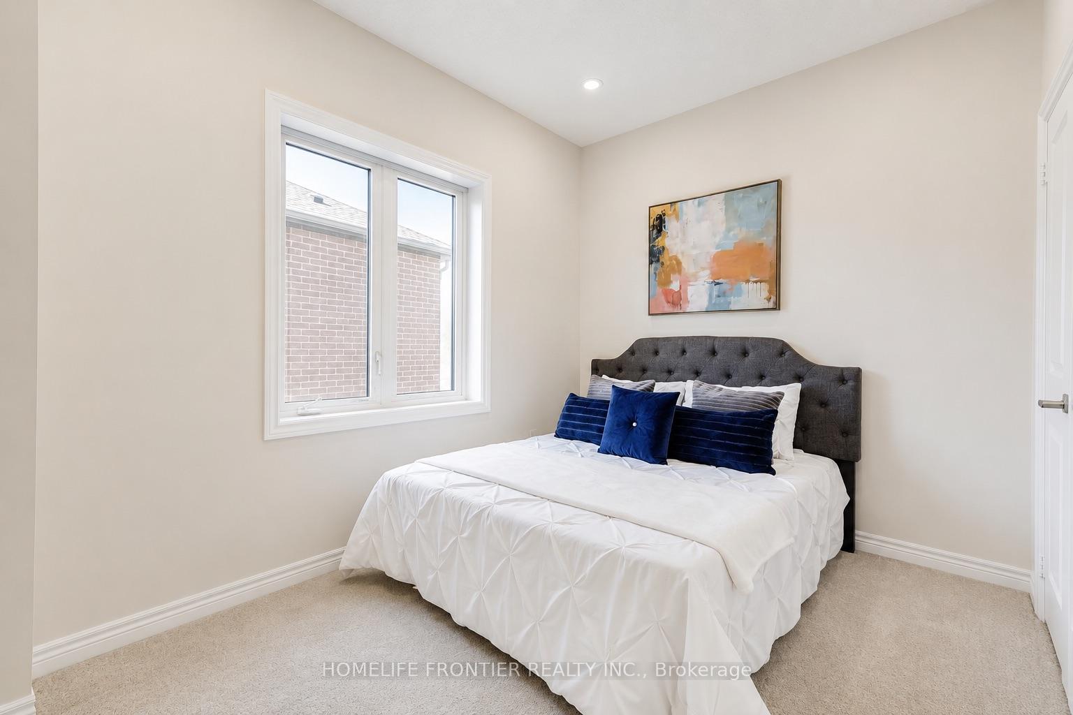 Photo 12 of 879 Plum Place, Milton, Cobban — HOMEH