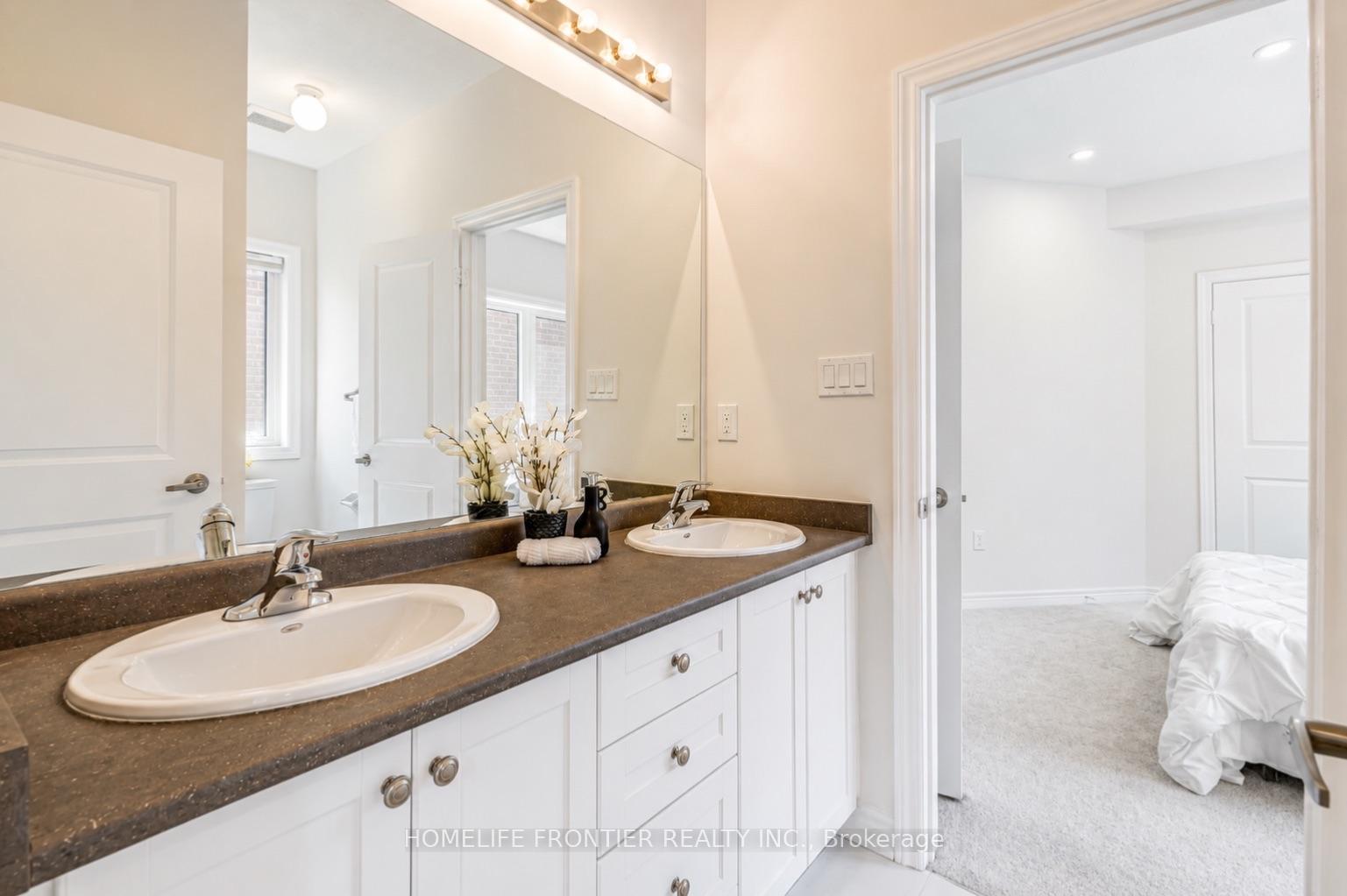 Photo 13 of 879 Plum Place, Milton, Cobban — HOMEH