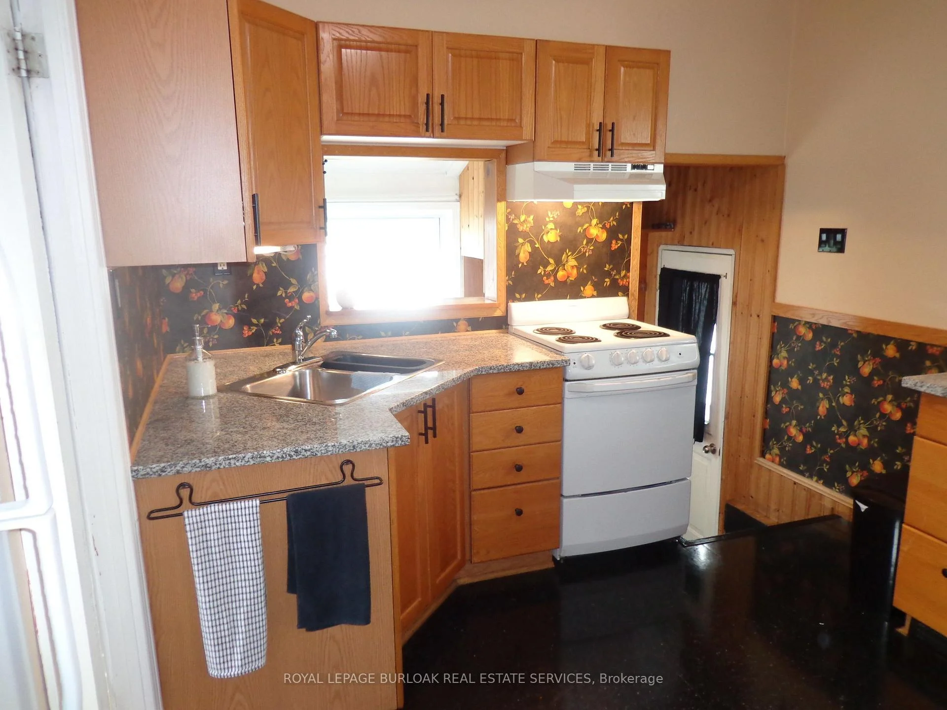 Photo 13 of 57 Harrison Avenue, Hamilton, Homeside — HOMEH