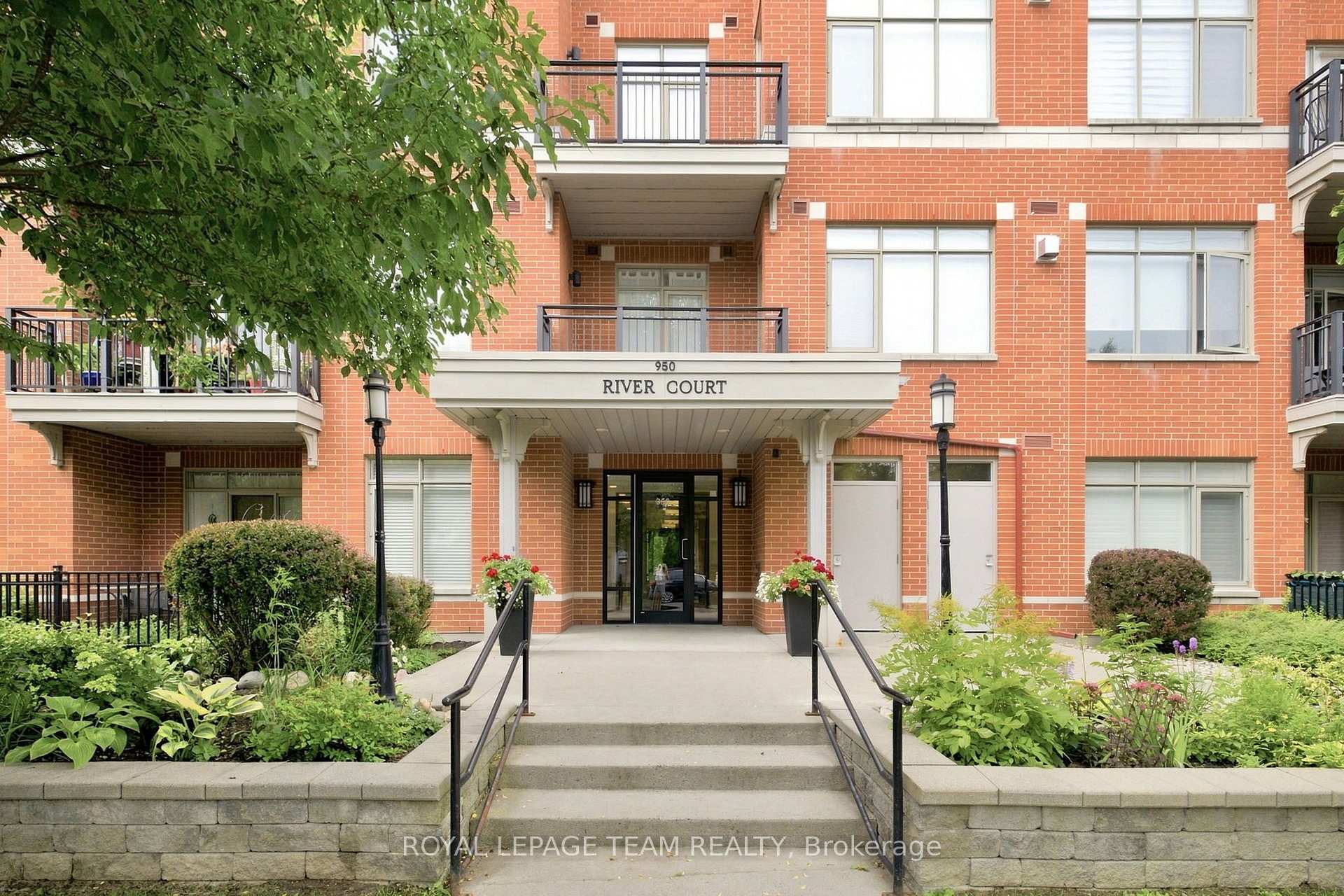 Photo 2 of Unit 212, 950 Marguerite Avenue, Ottawa, Overbrook — HOMEH