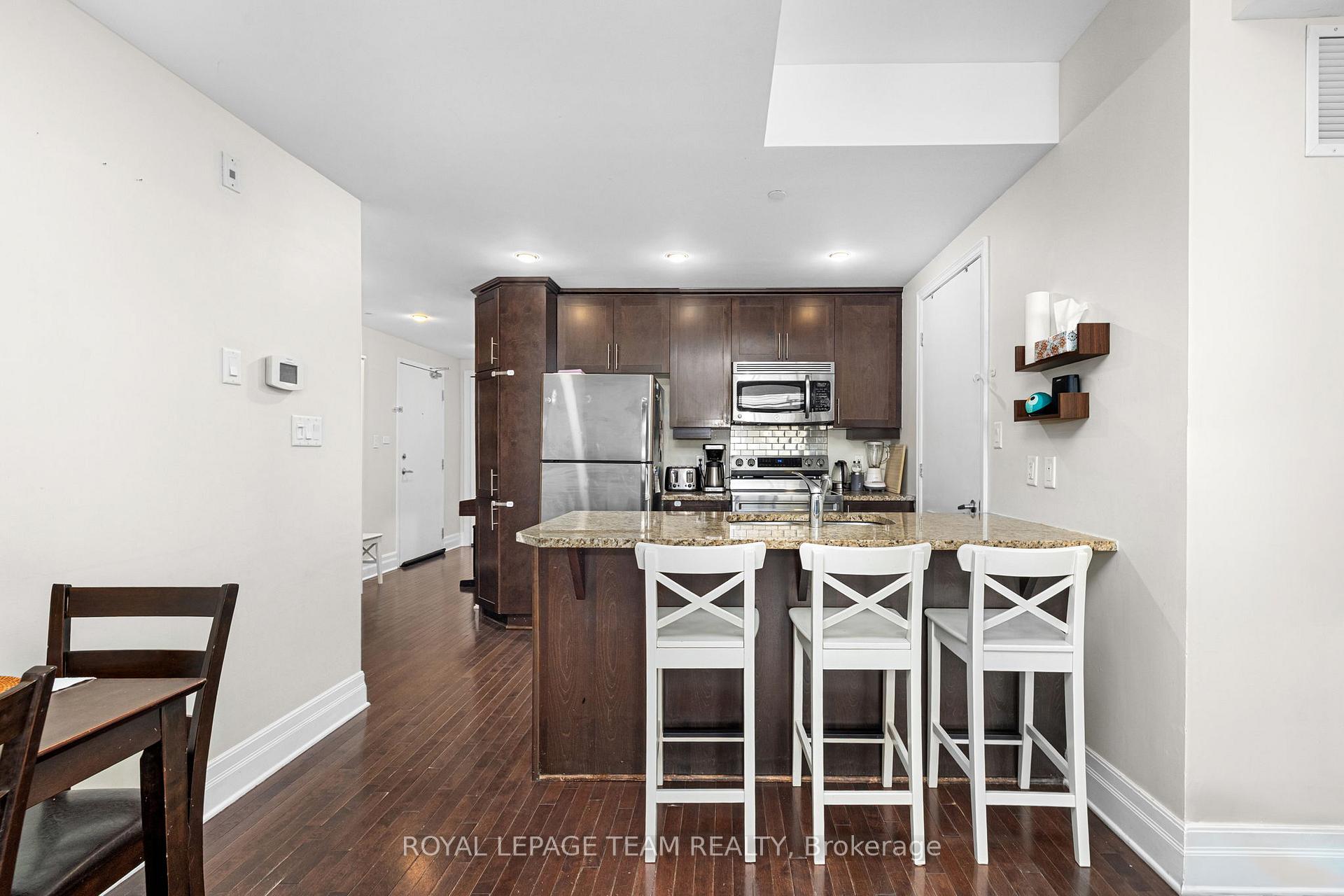 Photo 14 of Unit 212, 950 Marguerite Avenue, Ottawa, Overbrook — HOMEH